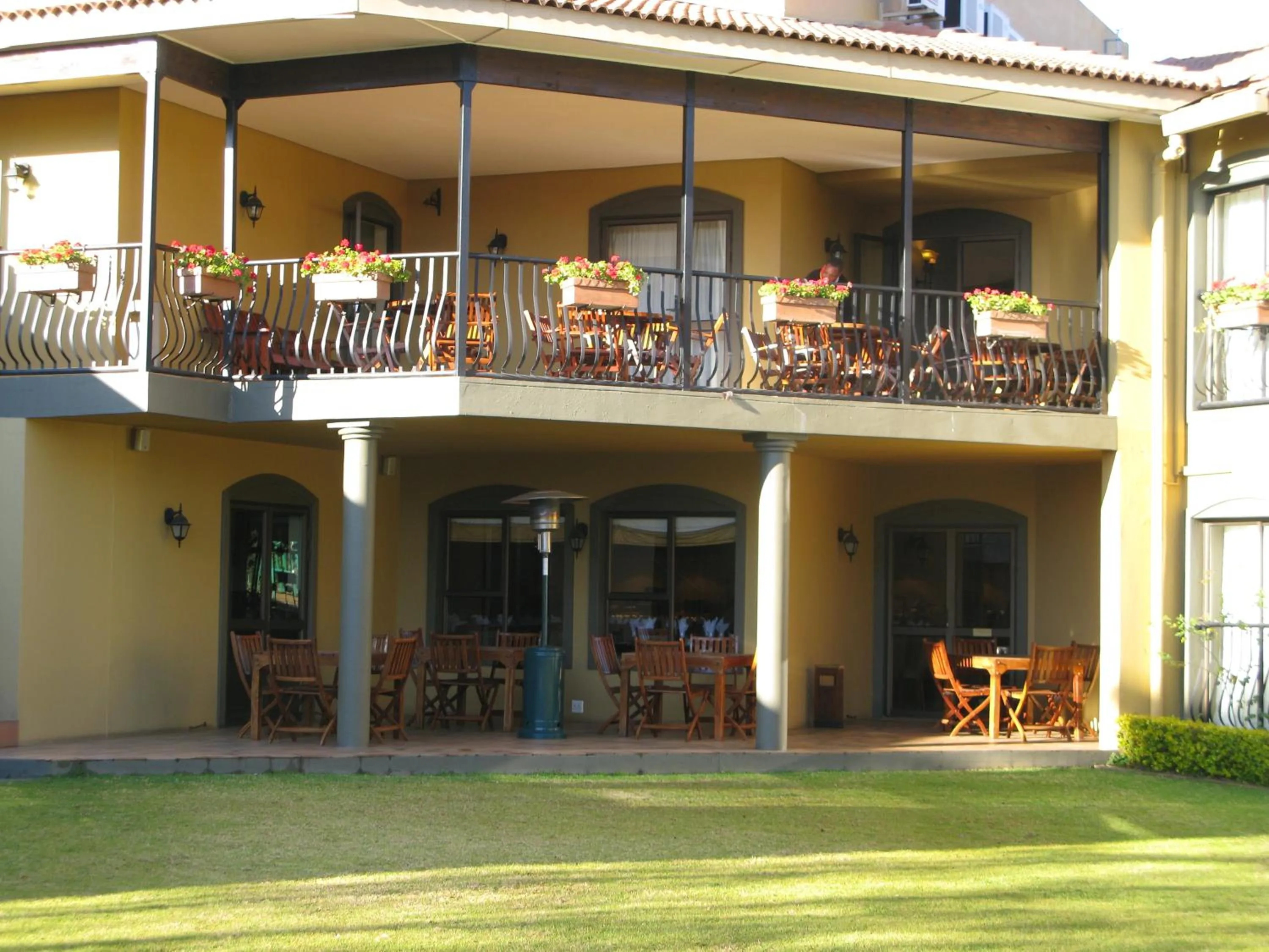Balcony/Terrace in Benvenuto Hotel & Conference Centre