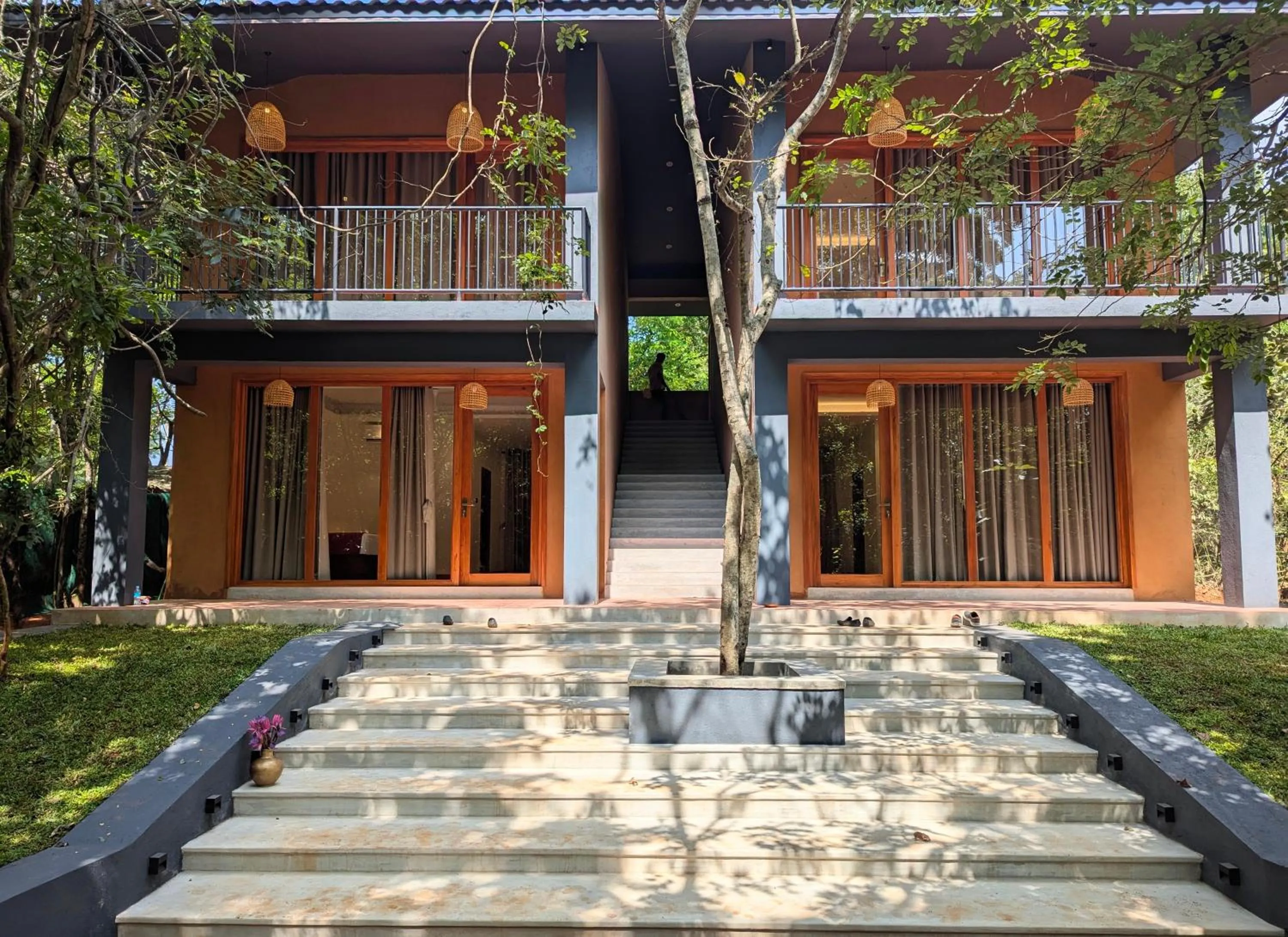 Property building in Pinthaliya Resort