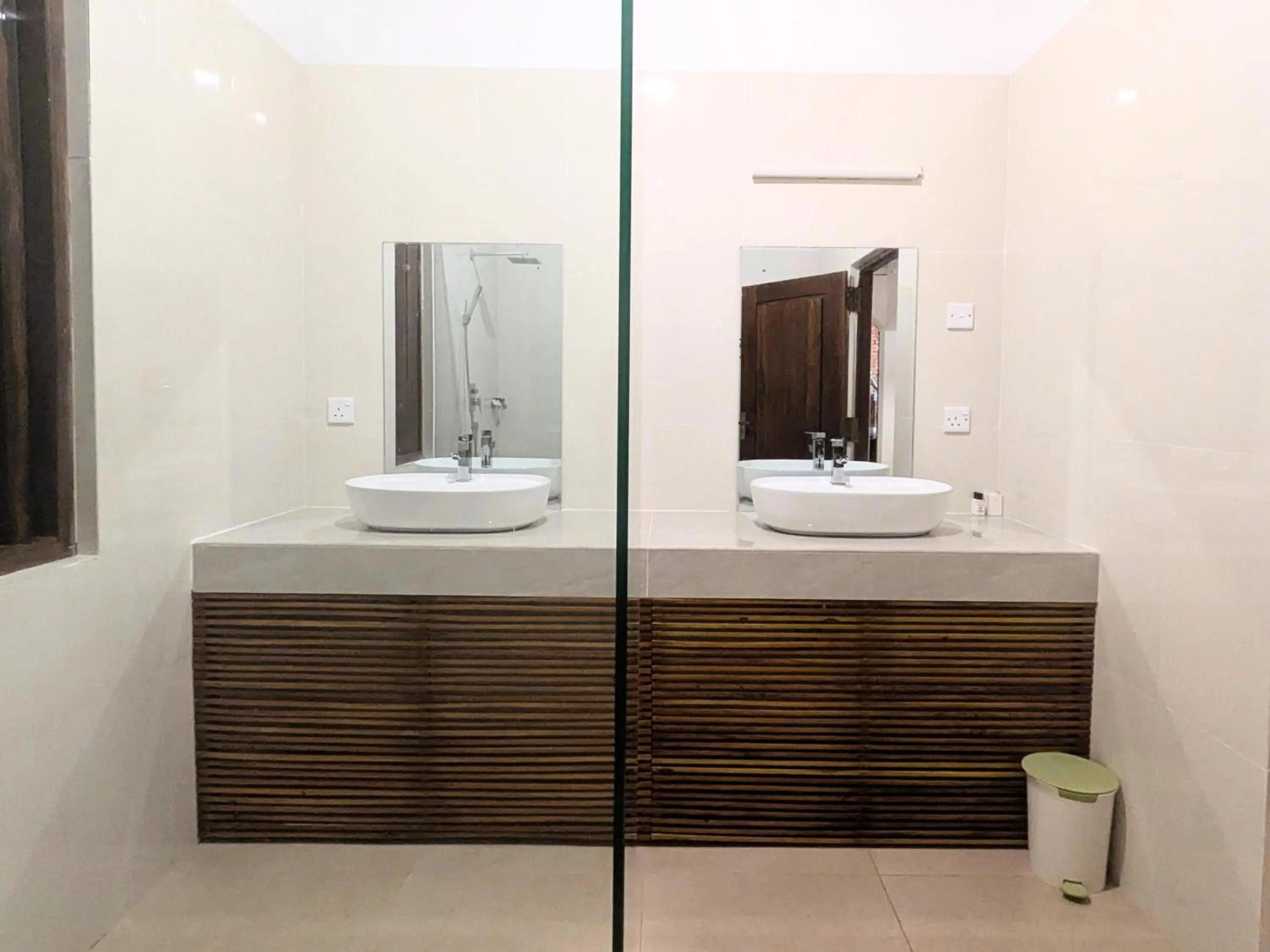 Bathroom in Pinthaliya Resort