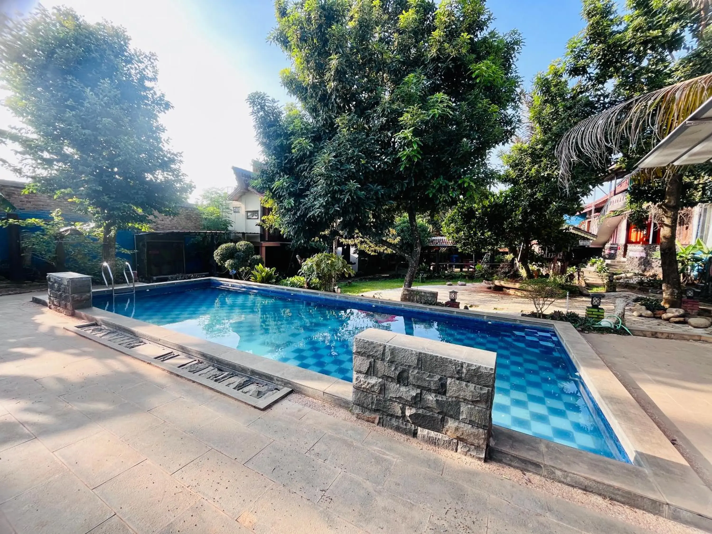 Nuwono Tasya Syariah Nuwono Tasya Syariah