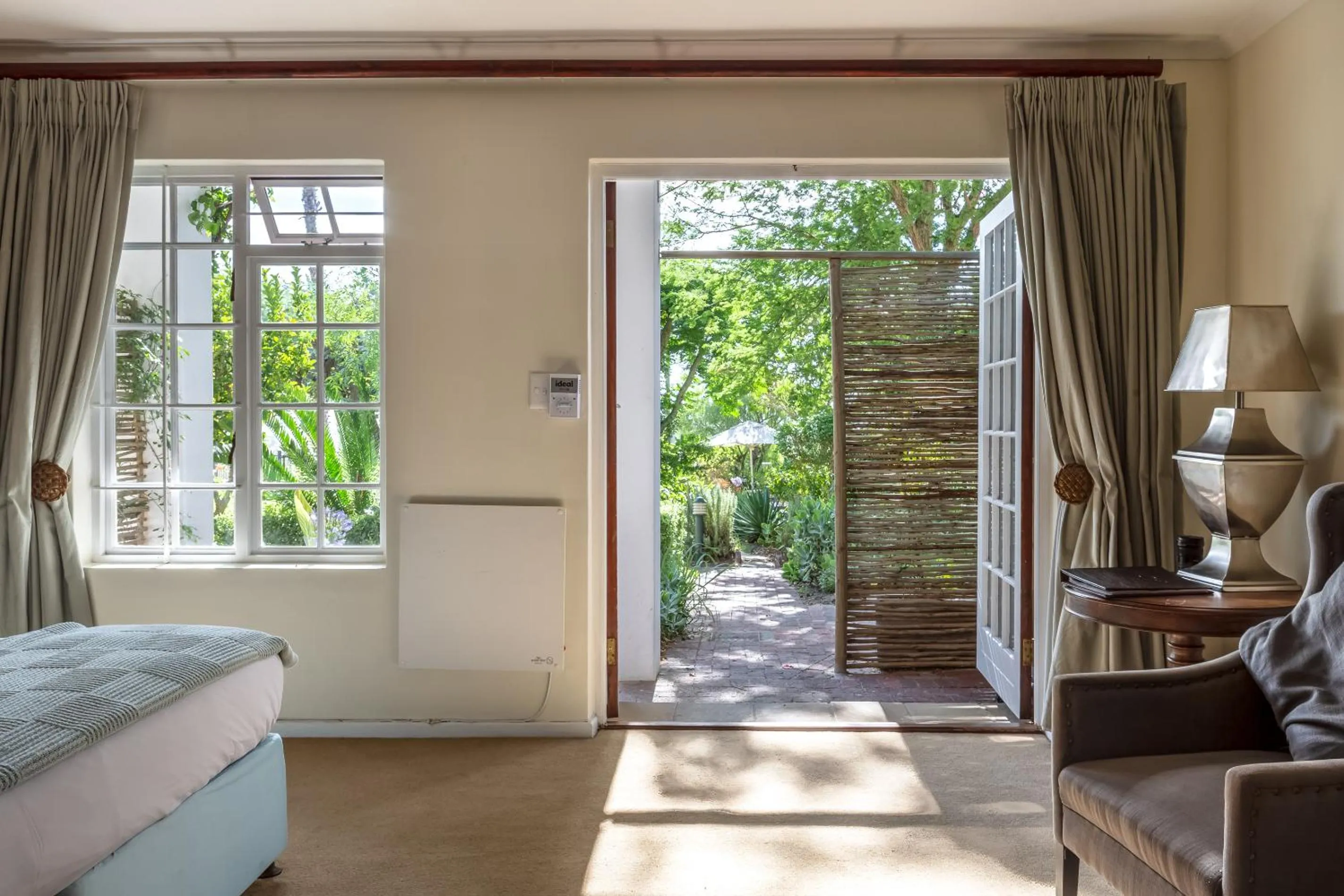 View (from property/room), Bed in Wedgeview Country House & Spa