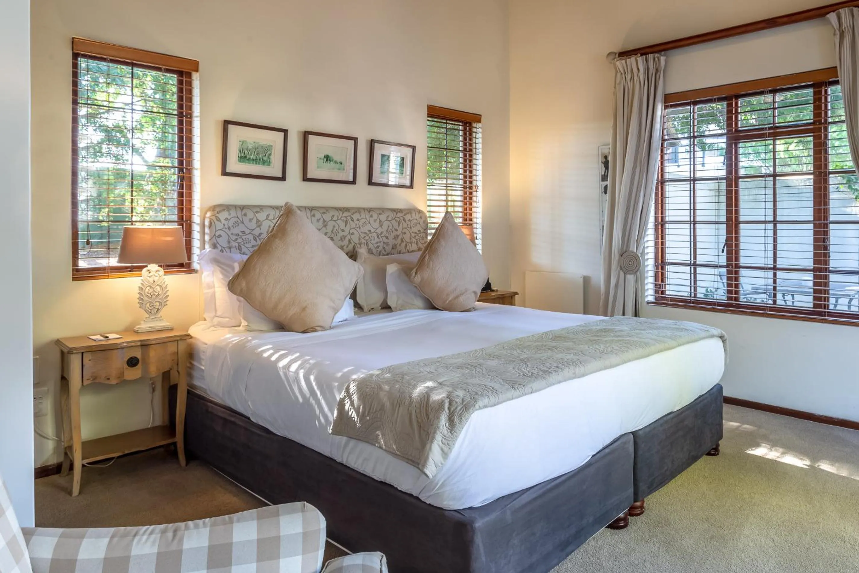 Deluxe Double Room - Downstairs in Wedgeview Country House & Spa