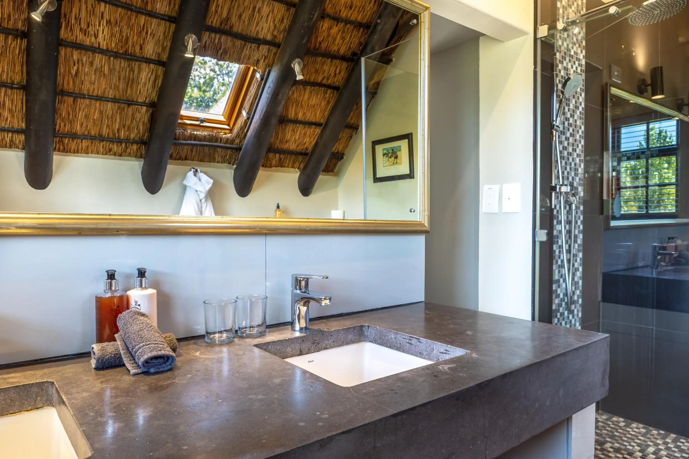 Bathroom in Wedgeview Country House & Spa
