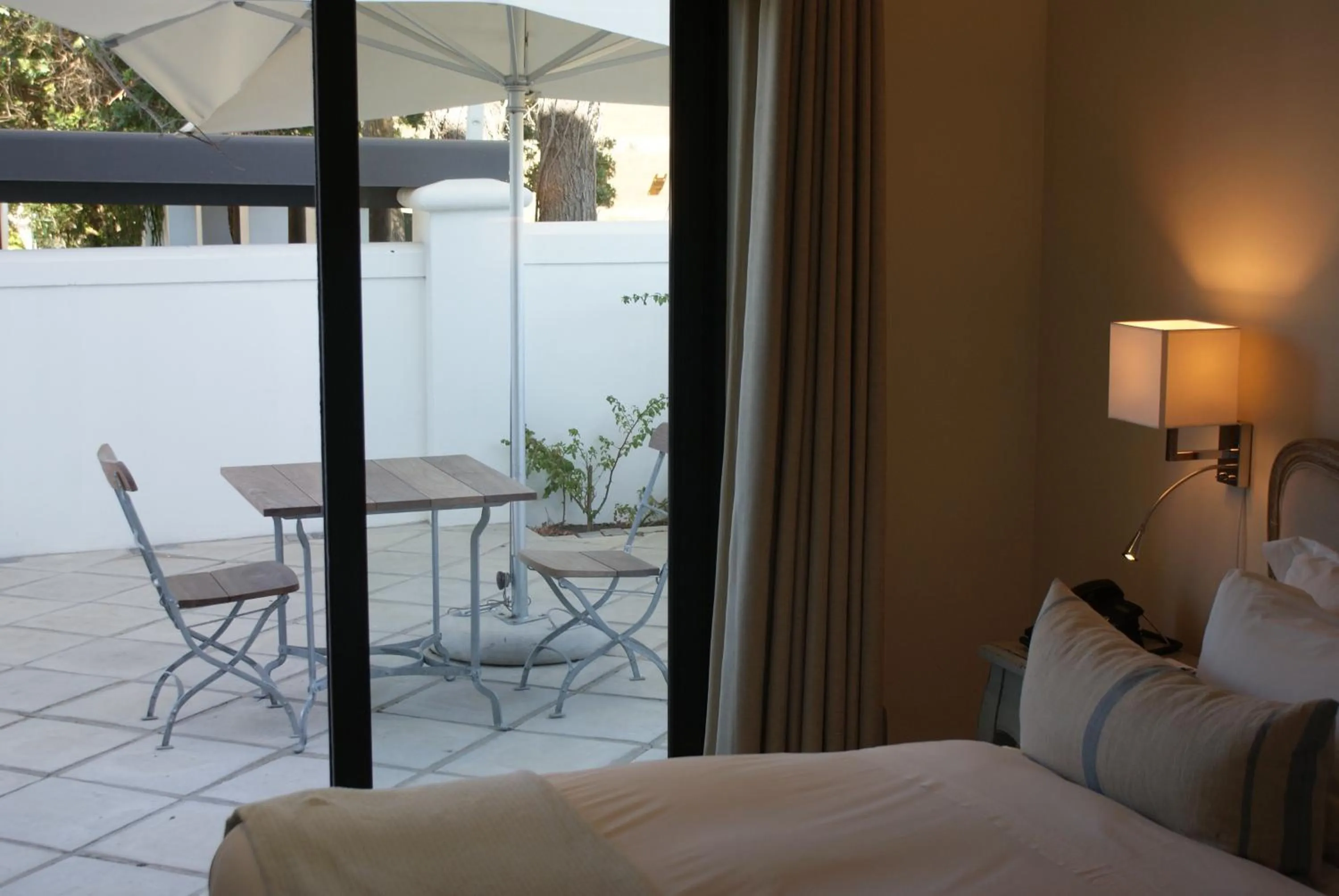 Patio, Bed in Wedgeview Country House & Spa