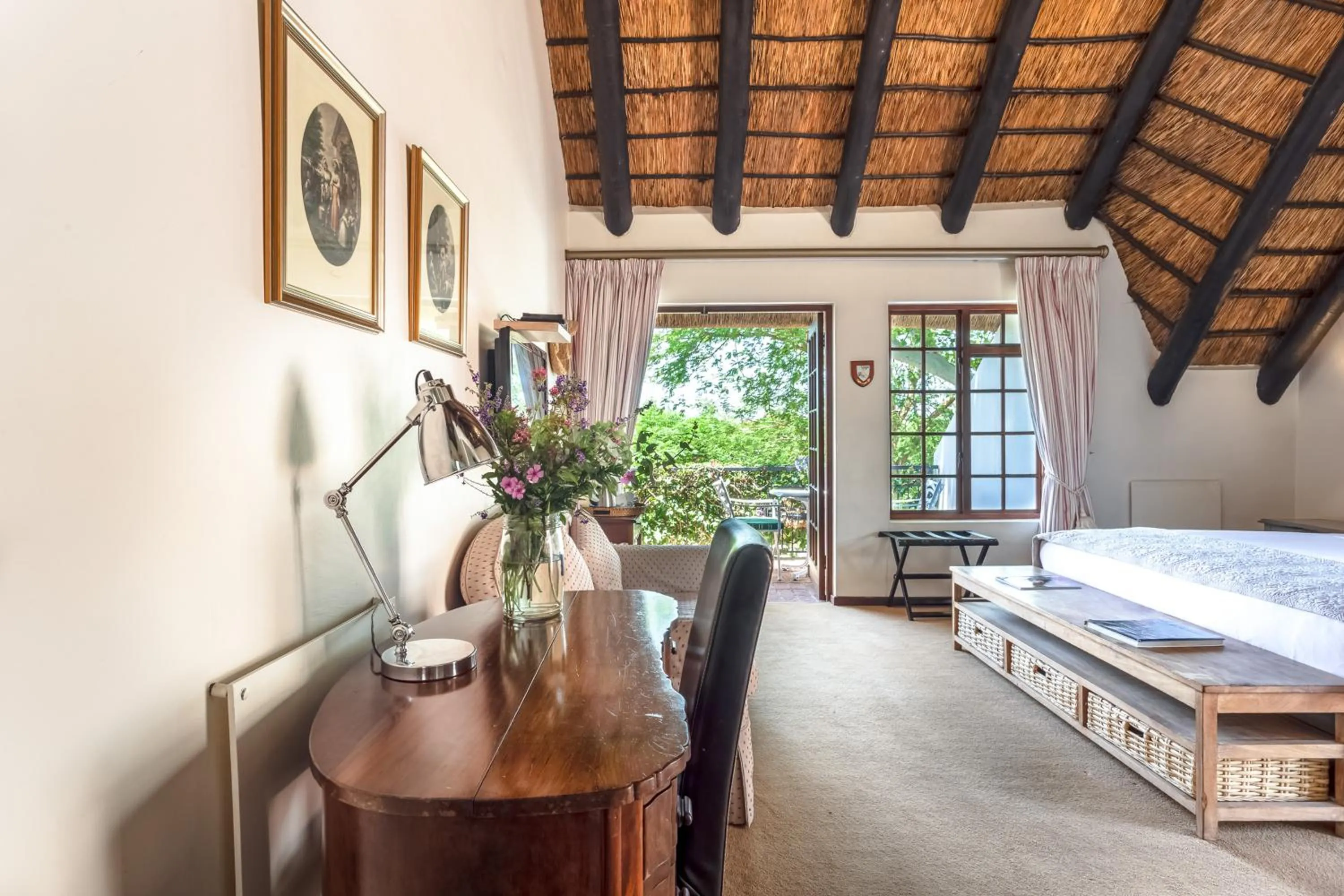 View (from property/room), Bed in Wedgeview Country House & Spa