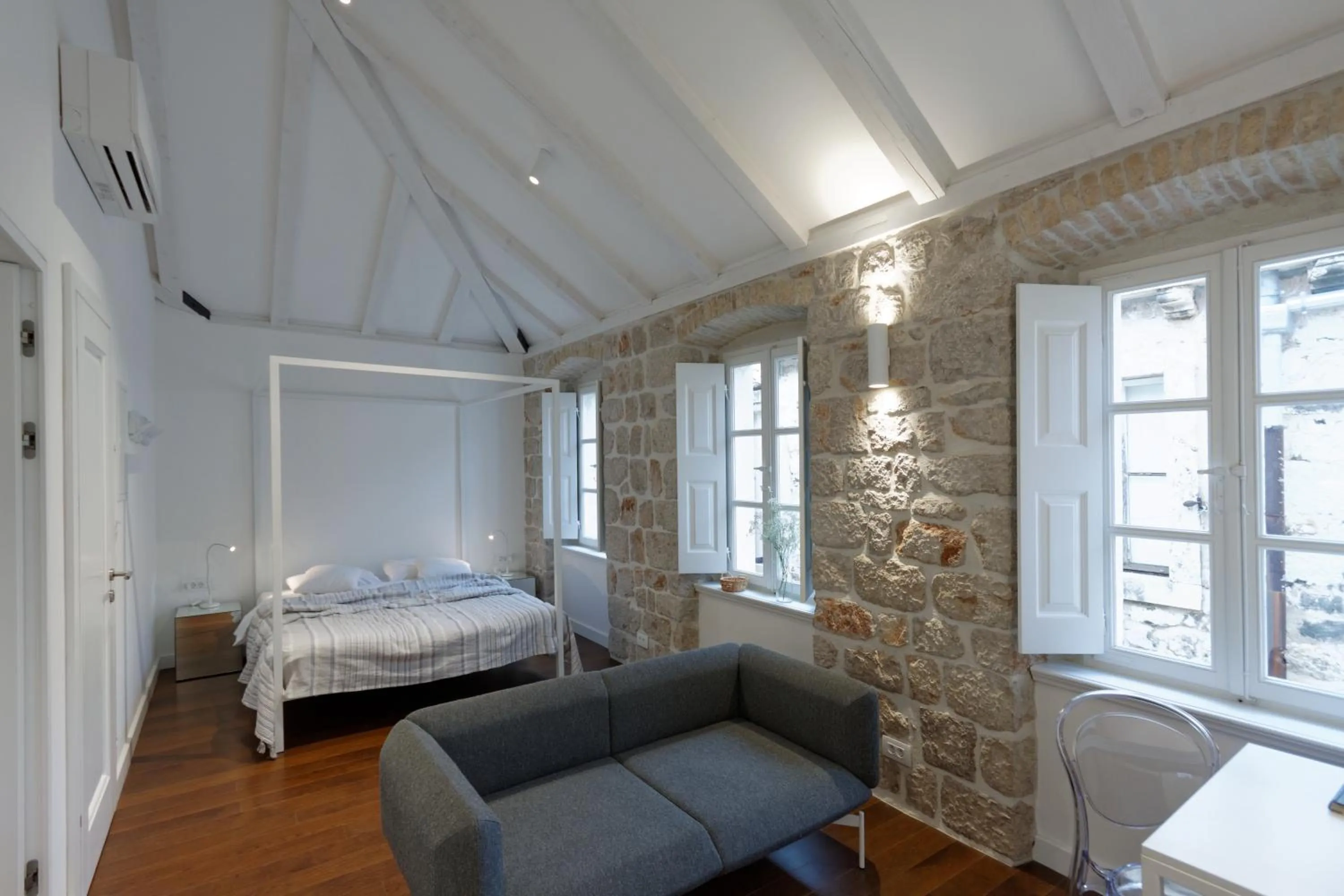 Bed in Apartments Eleganca