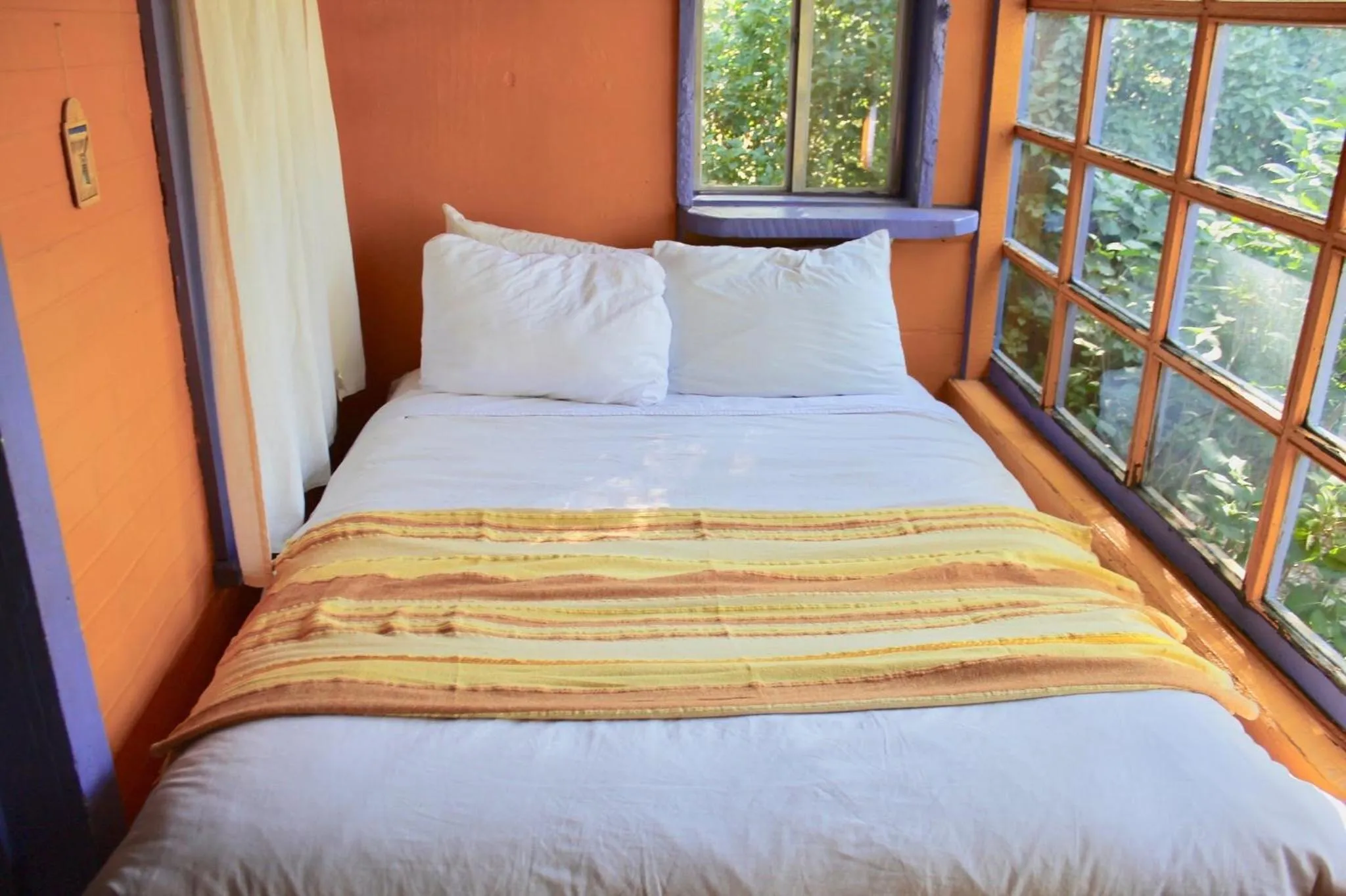 Bed in Taos Goji Farm & Eco-Lodge Retreat