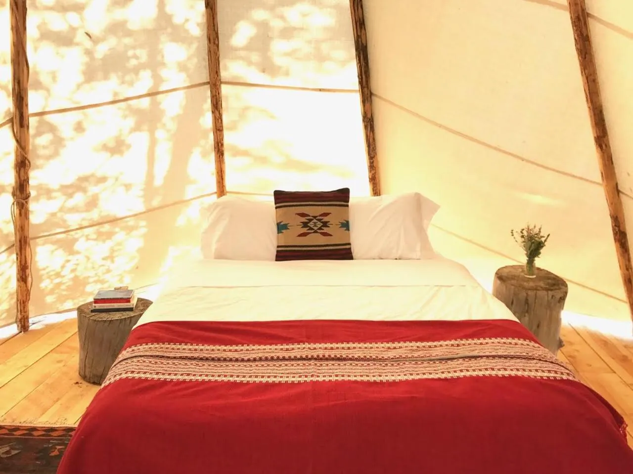 Bed in Taos Goji Farm & Eco-Lodge Retreat