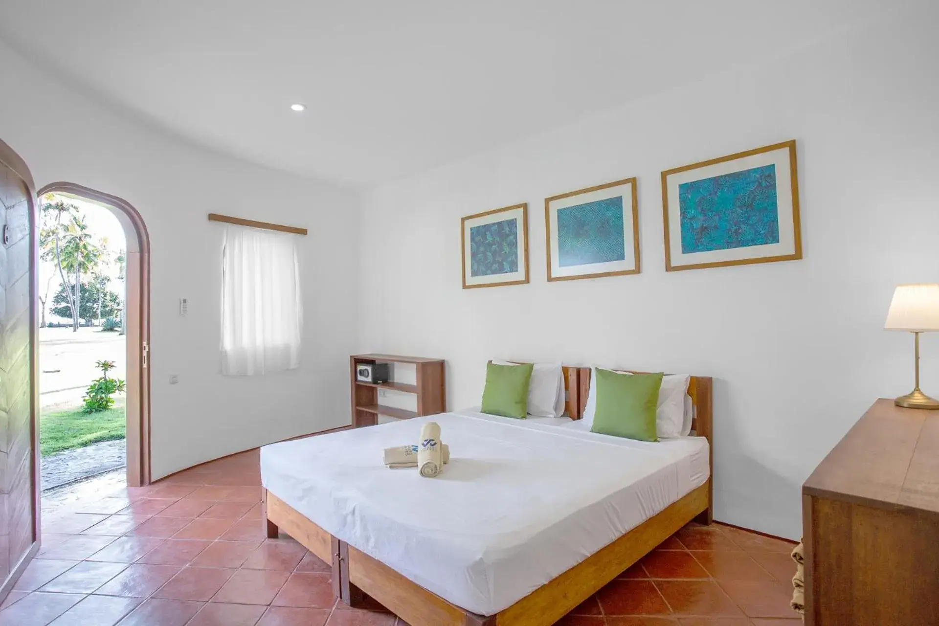 Deluxe Double or Twin Room in Whales and Waves Deluxe Double or Twin Room in Whales and Waves