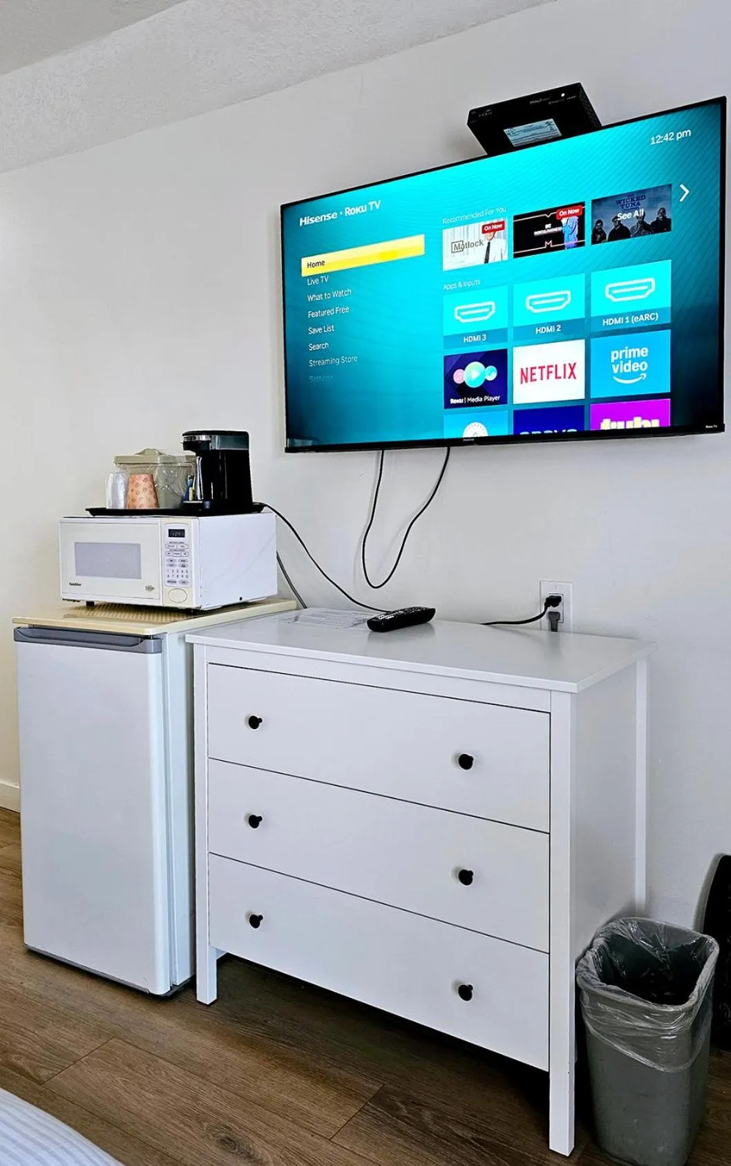 TV and multimedia in Cloud 9 Inn