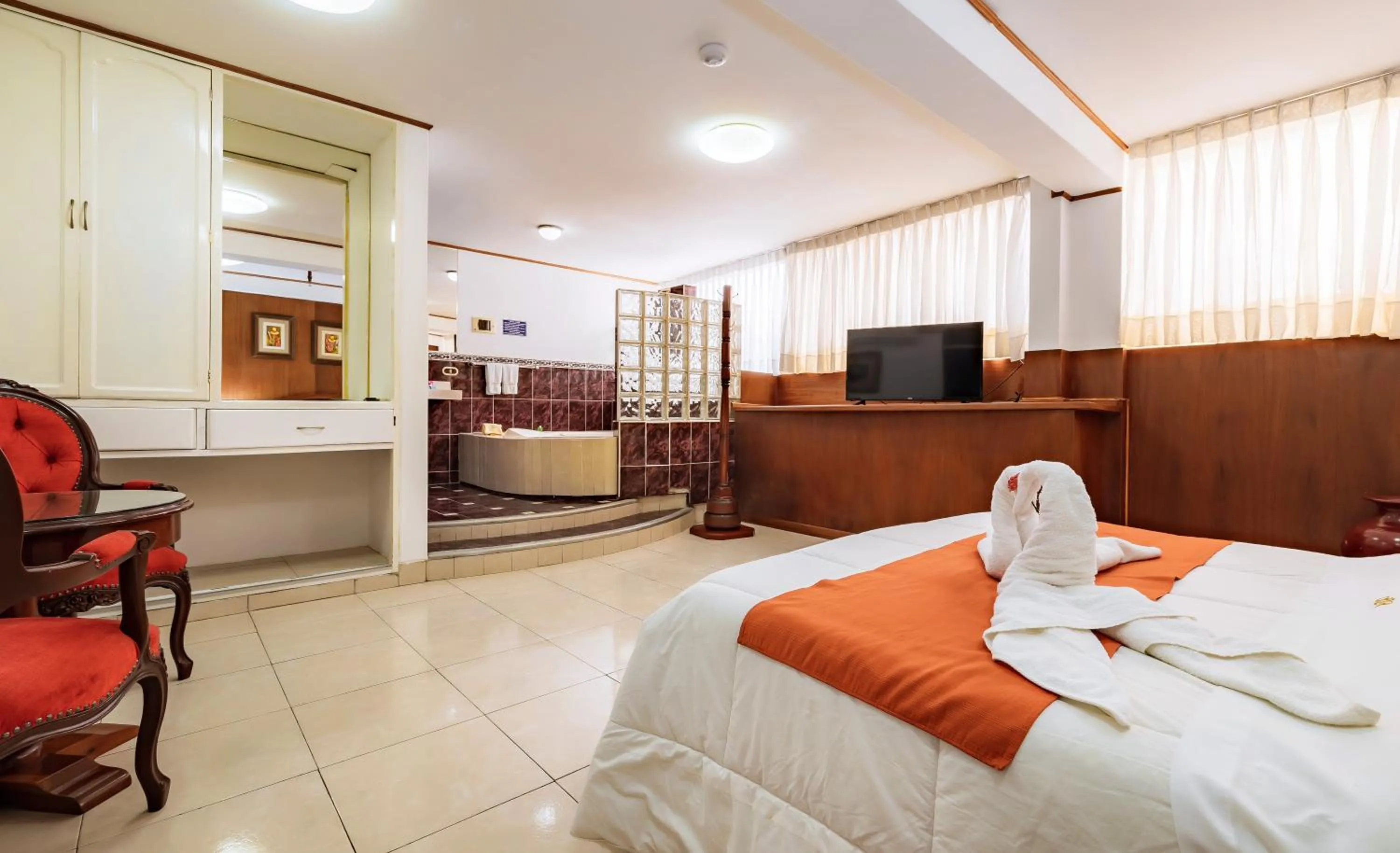 Bed in Recreo Hotel