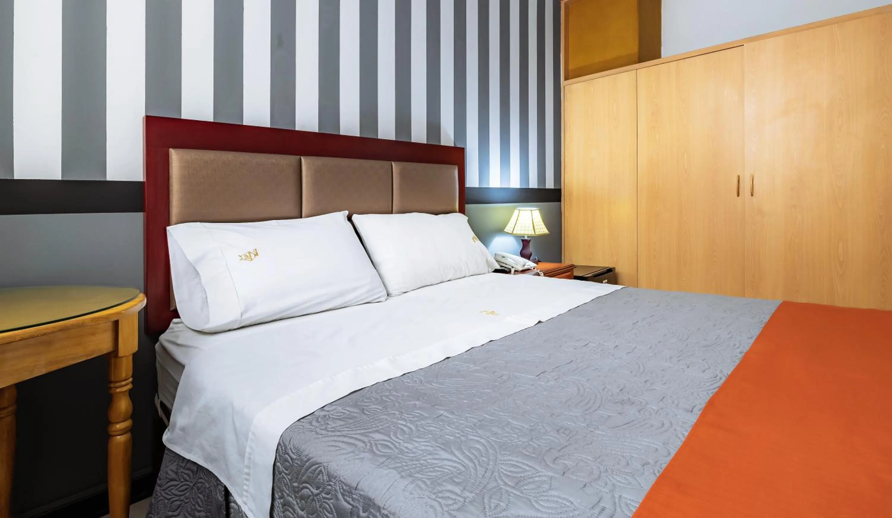 Bed in Recreo Hotel