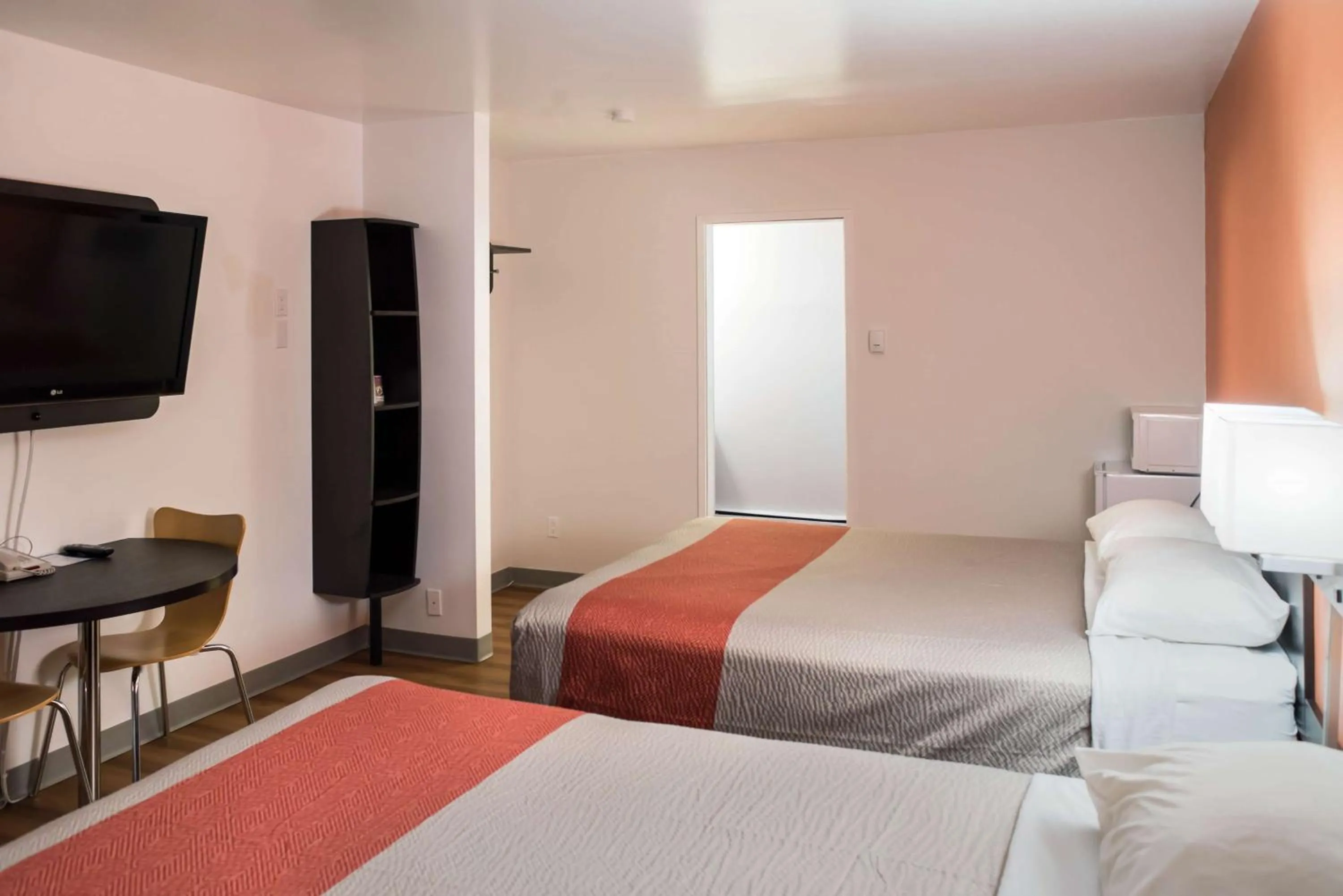 Photo of the whole room, Bed in Motel 6-Fort St. John, BC