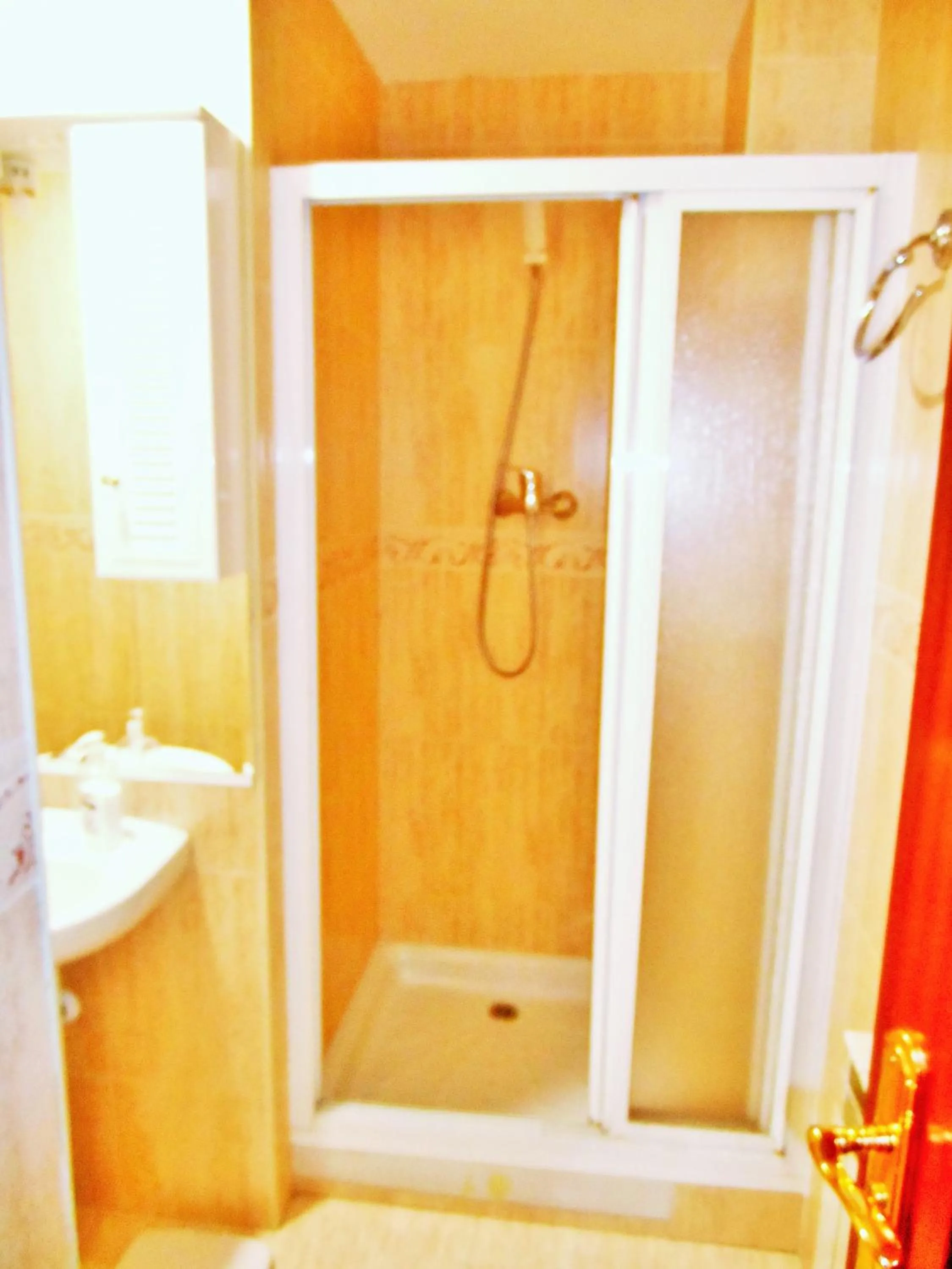 Bathroom in Martin House & Granada