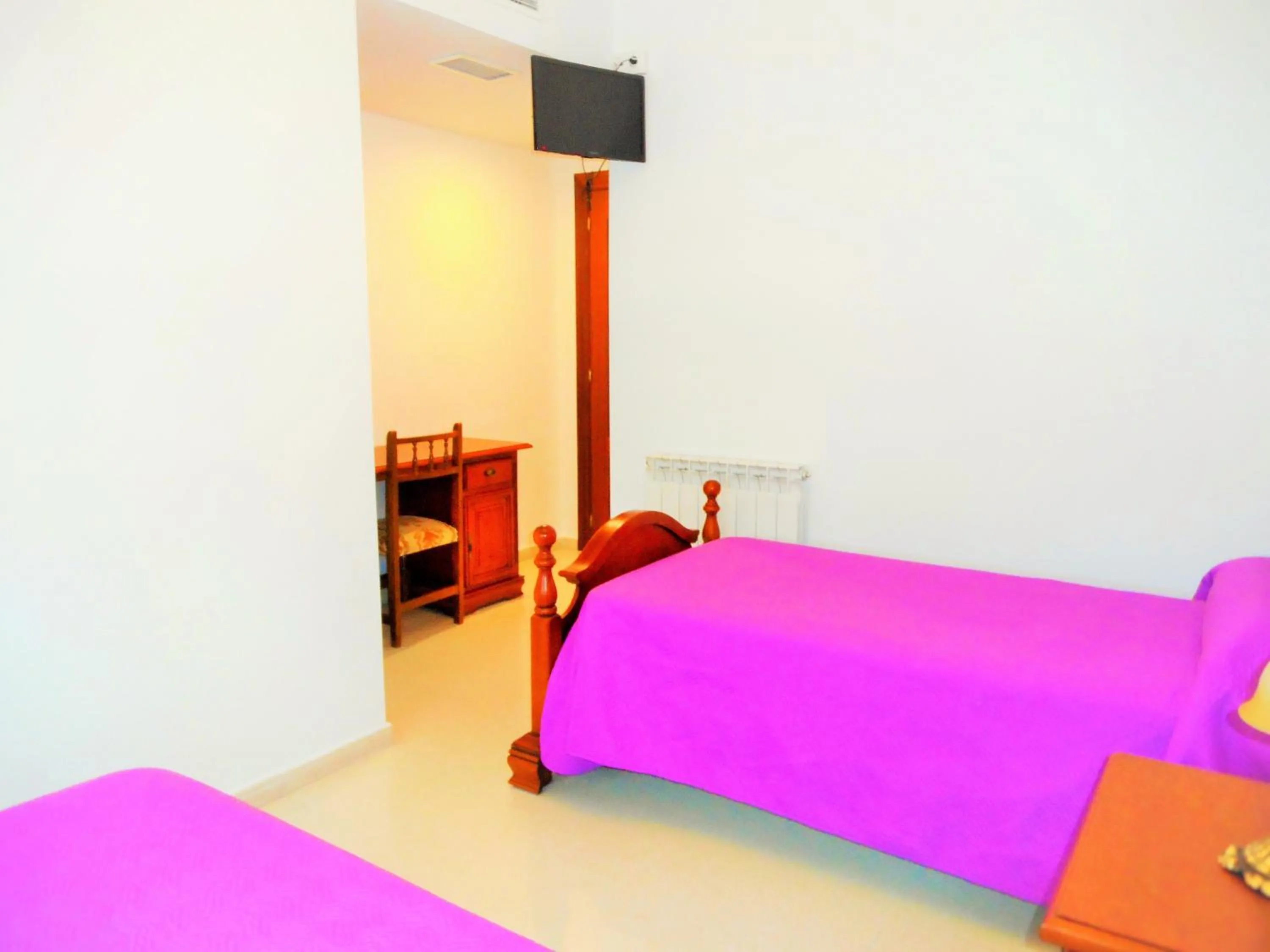 Bed in Martin House & Granada