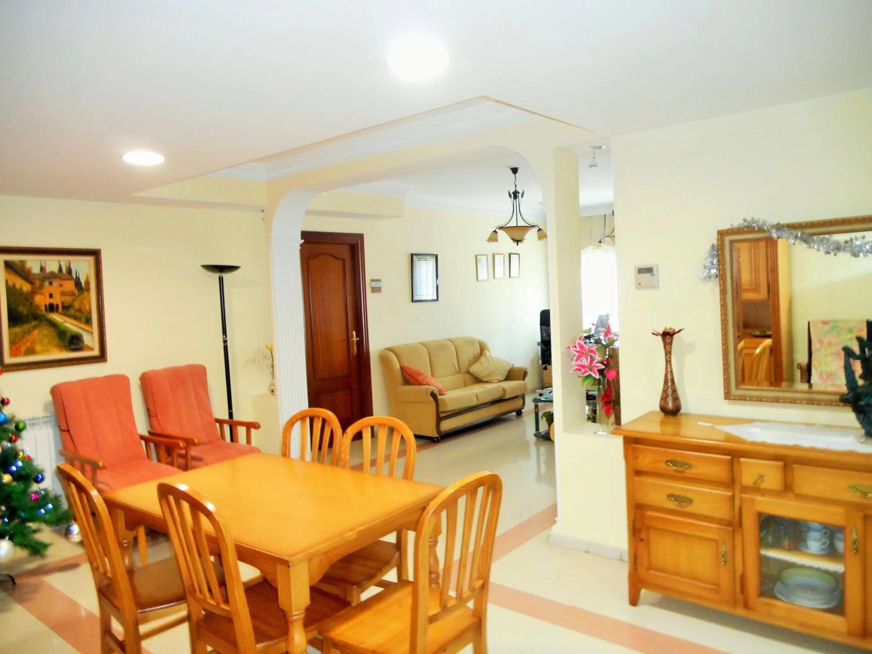 Communal lounge/ TV room in Martin House & Granada