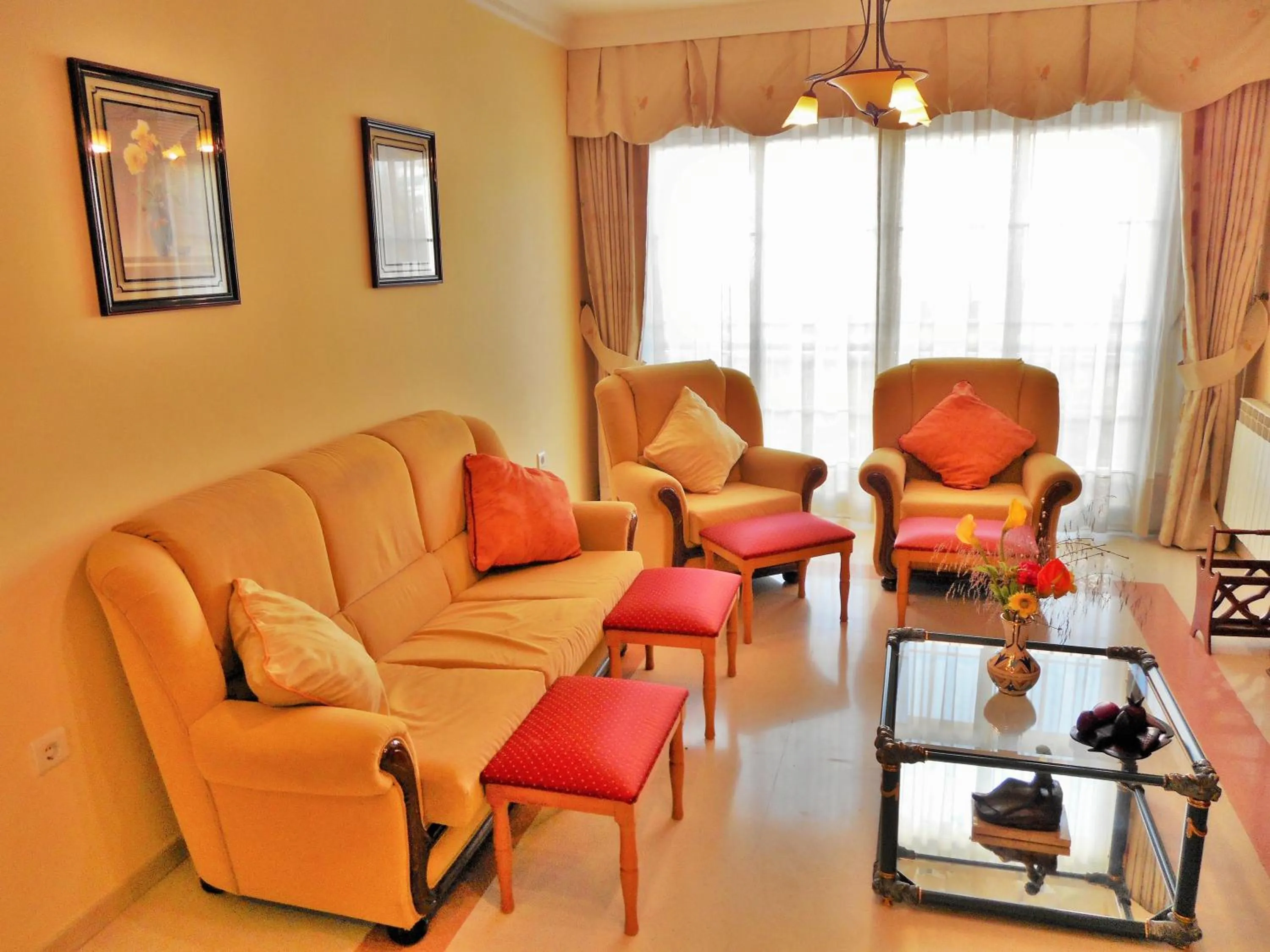 Communal lounge/ TV room in Martin House & Granada