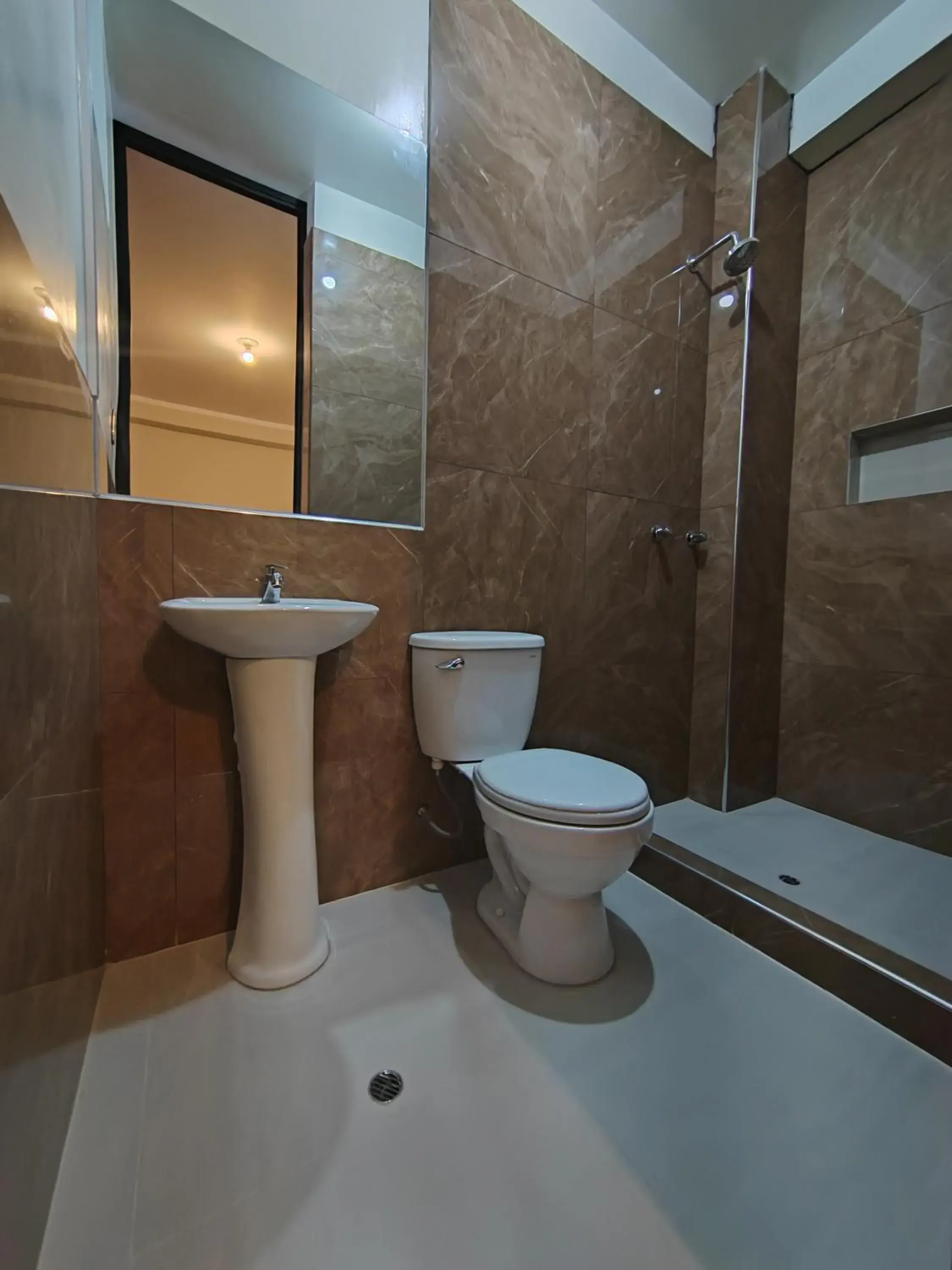 Double Room with Private Bathroom in Hostal Bryan Double Room with Private Bathroom in Hostal Bryan