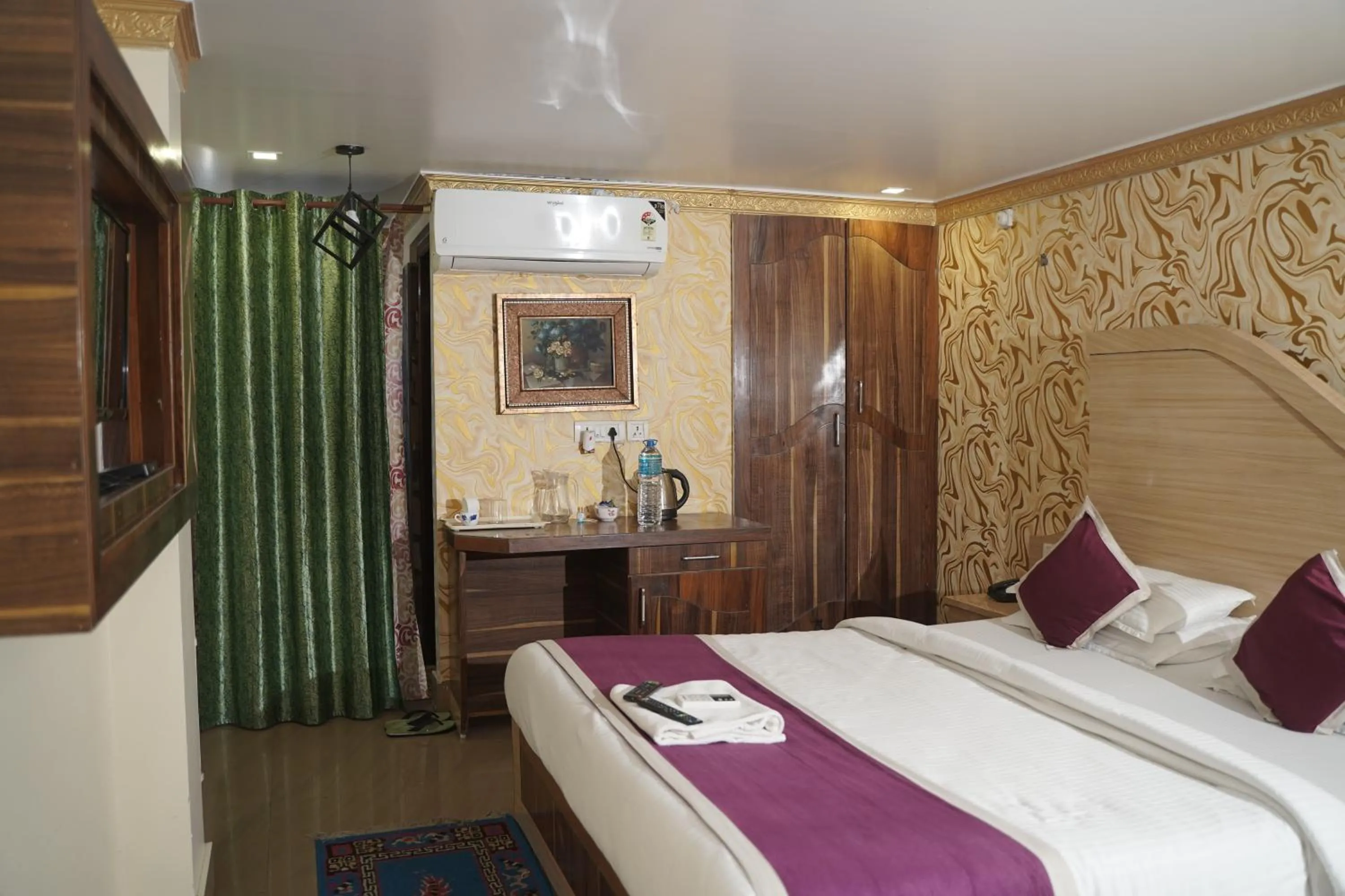 Hotel Guru International