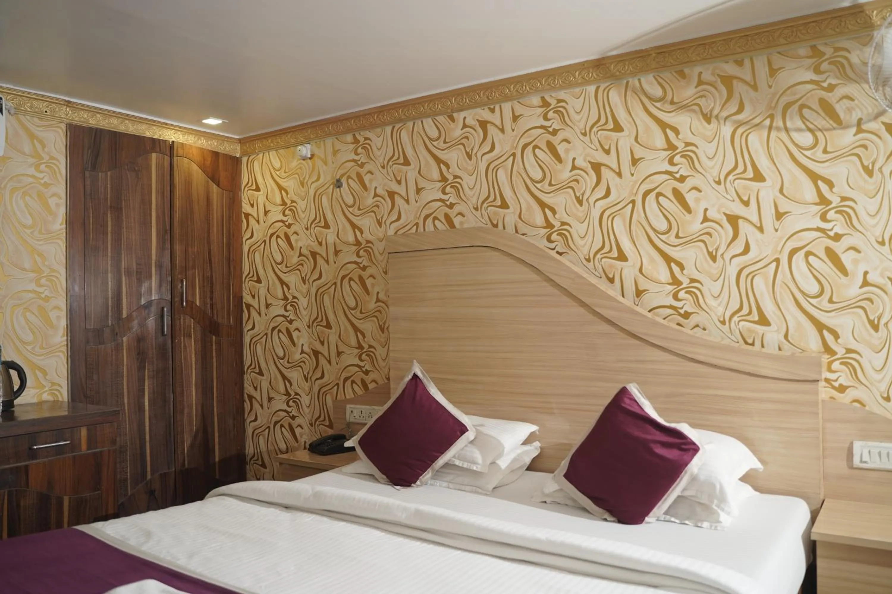 Hotel Guru International