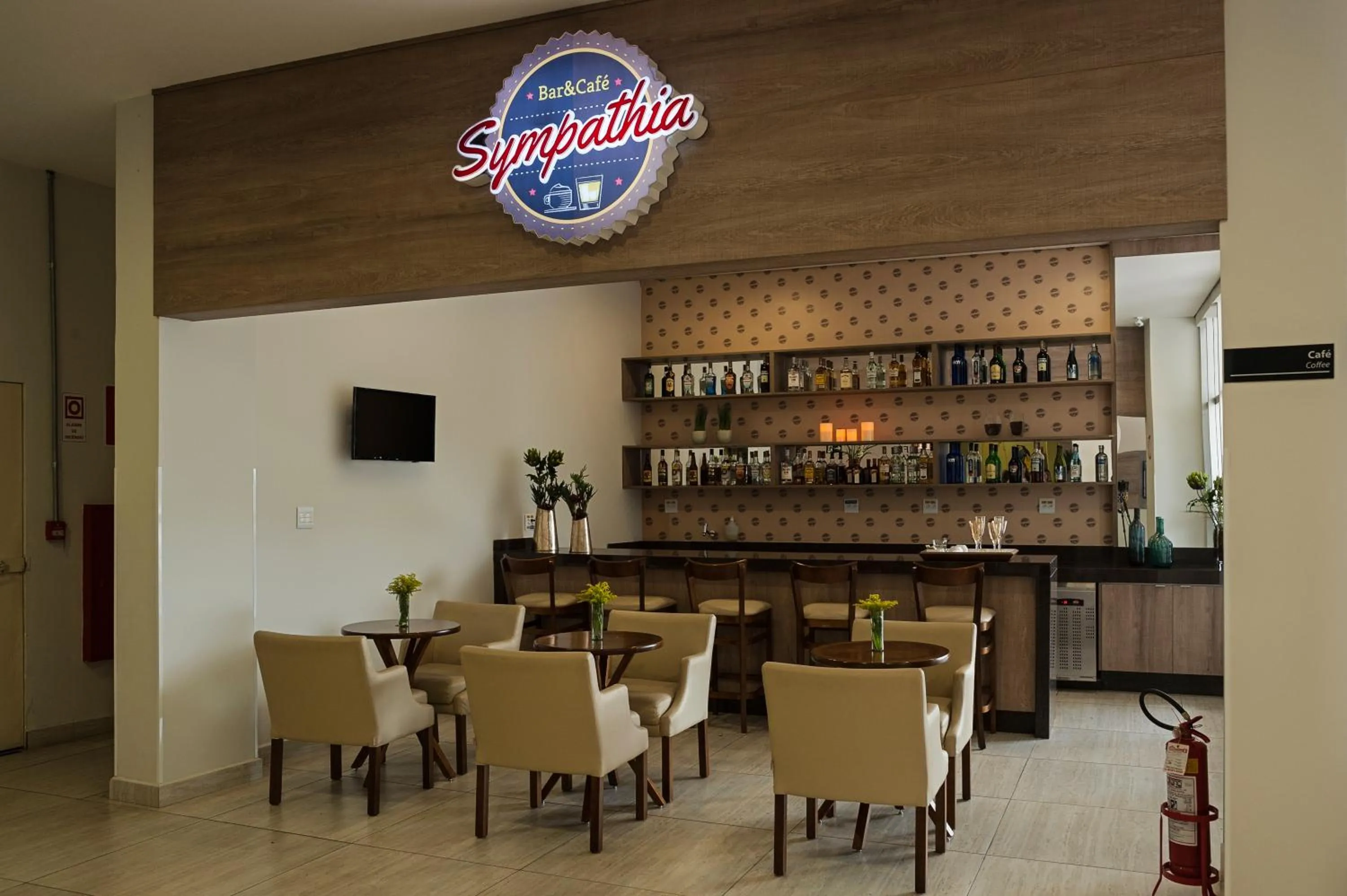 Restaurant/places to eat in Tryp by Wyndham Varginha Cafe Royal