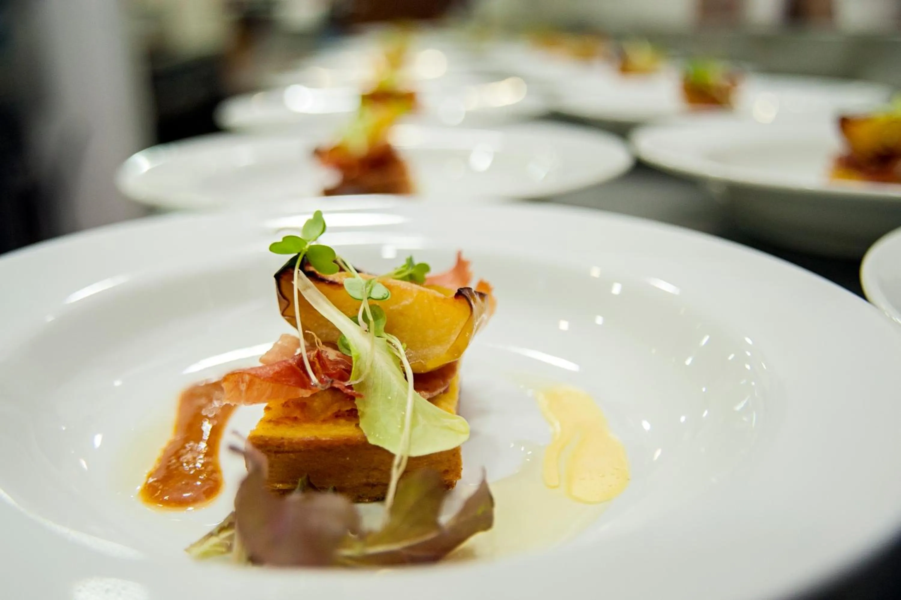 Food and drinks in Tryp by Wyndham Varginha Cafe Royal