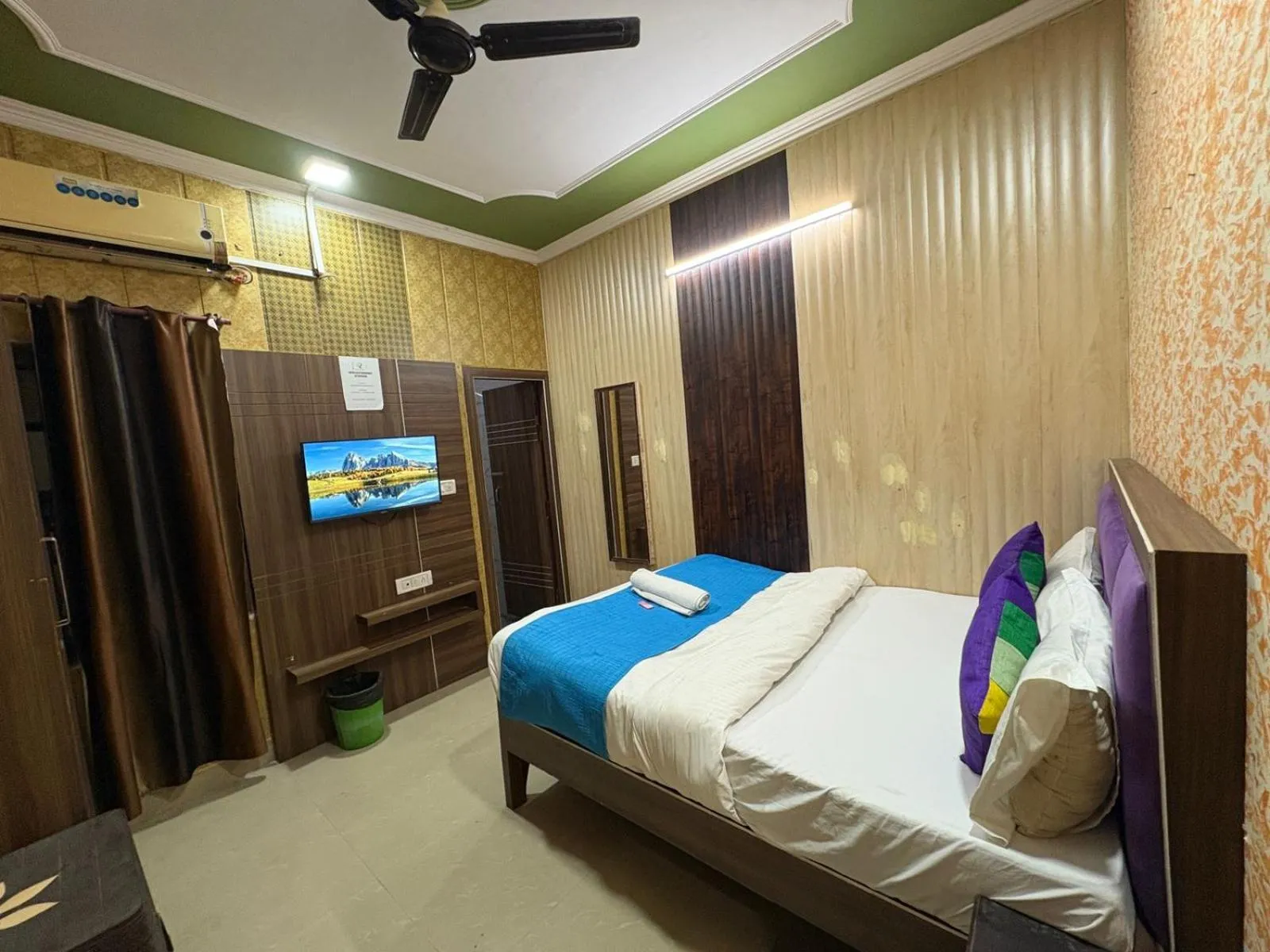 Bed in AD ressidency Hotel