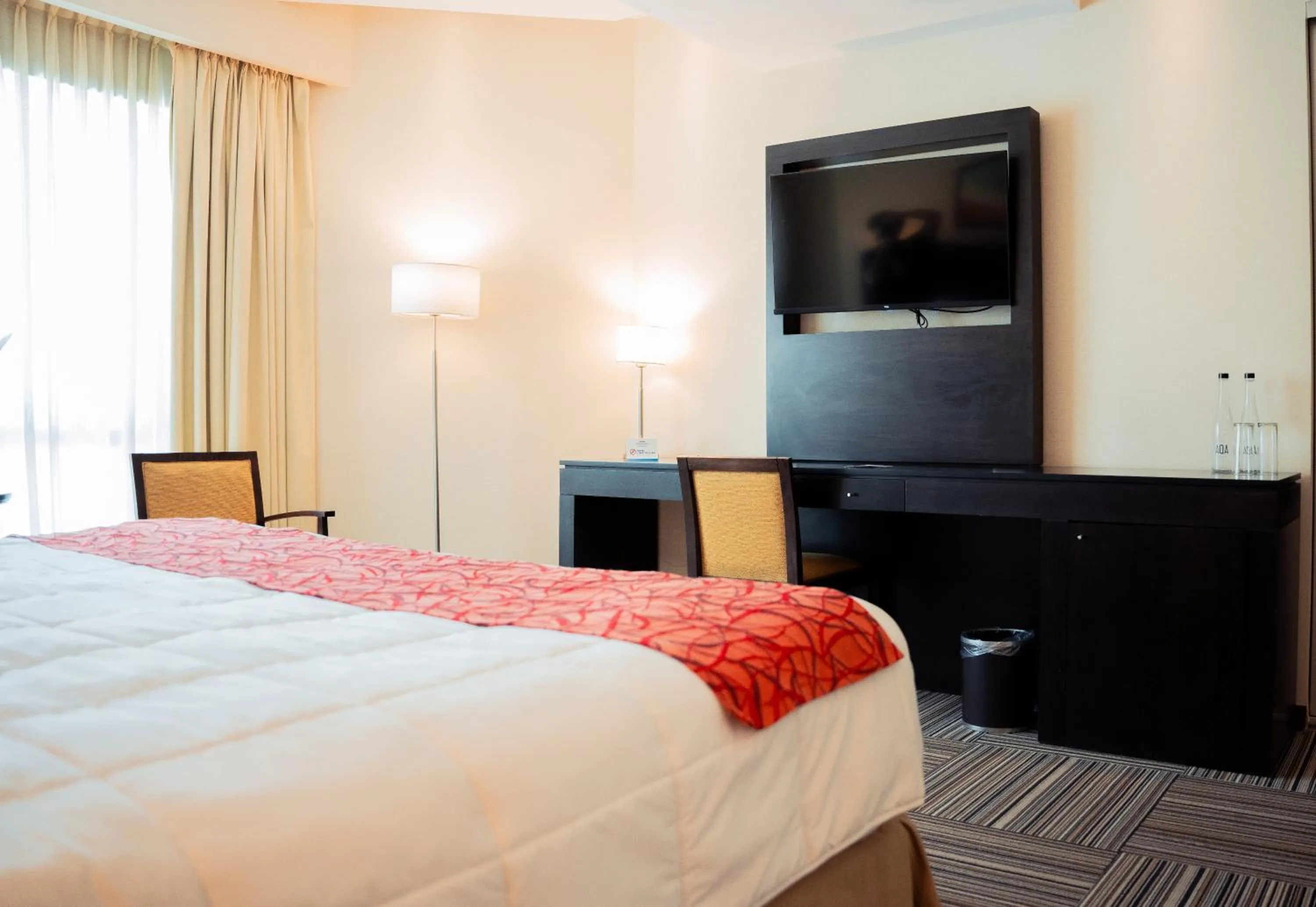 Bed in Howard Johnson Neuquen