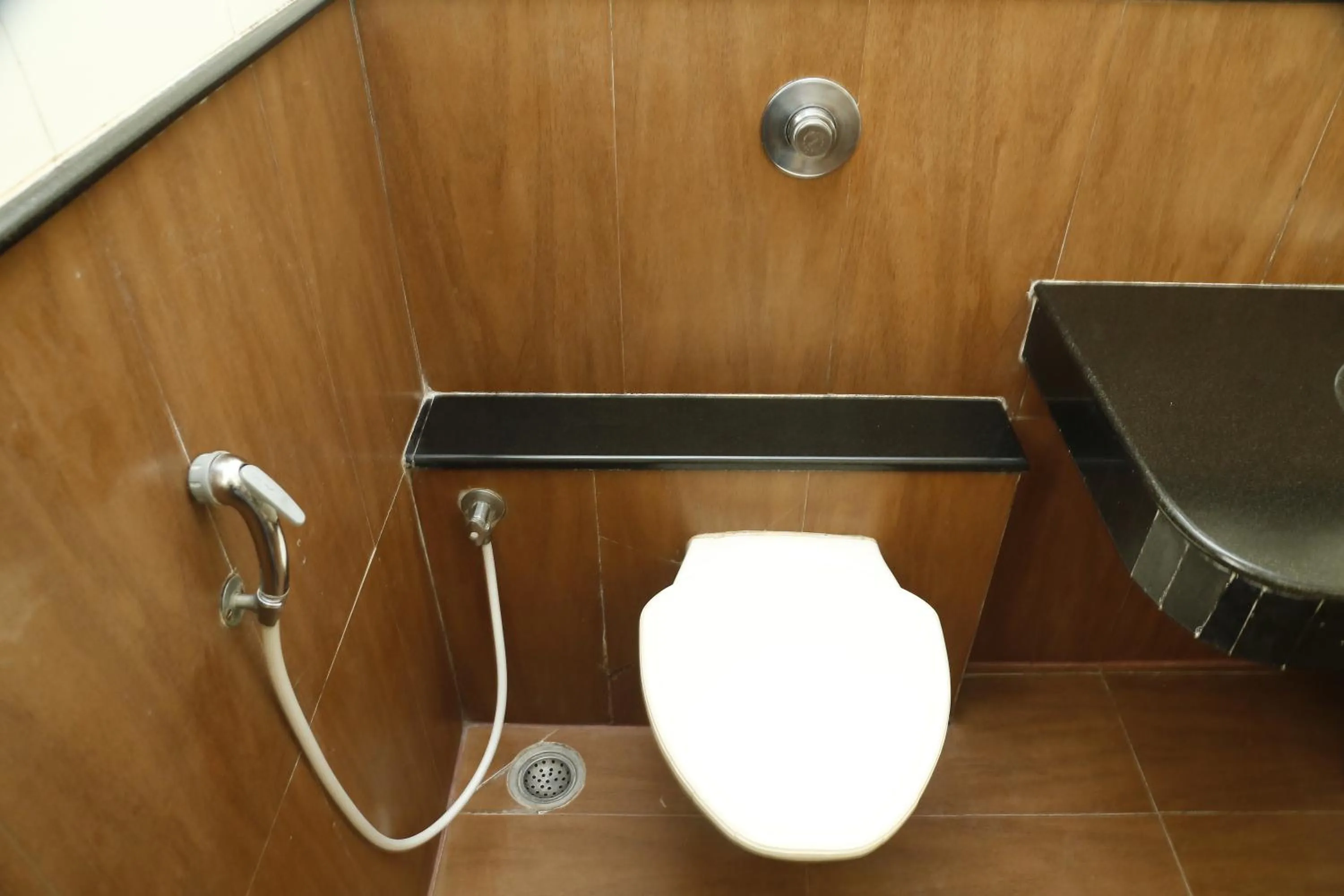 Toilet in HOTEL GRAND PLAZzA