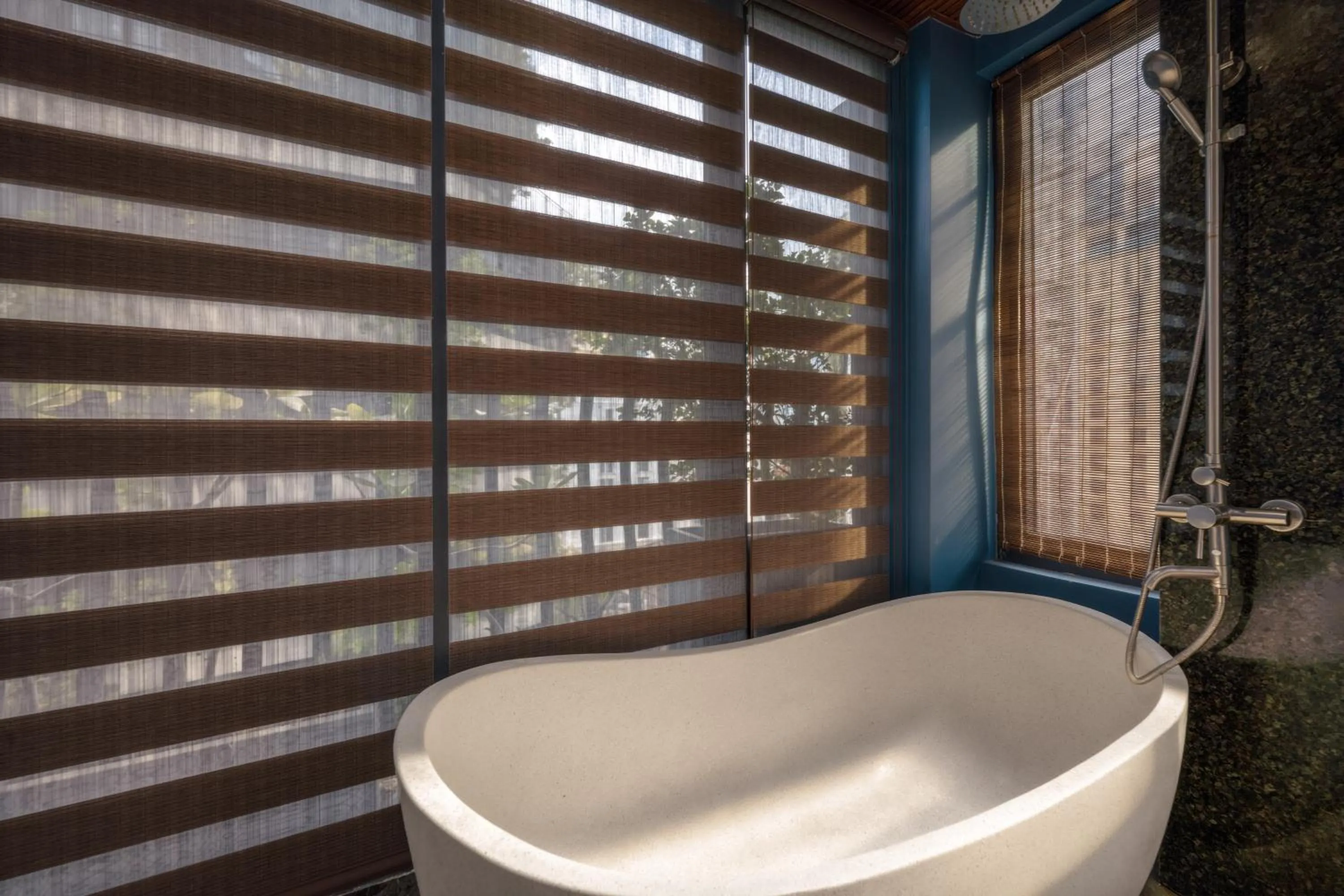 Bathroom in Taian Hotel & Apartment