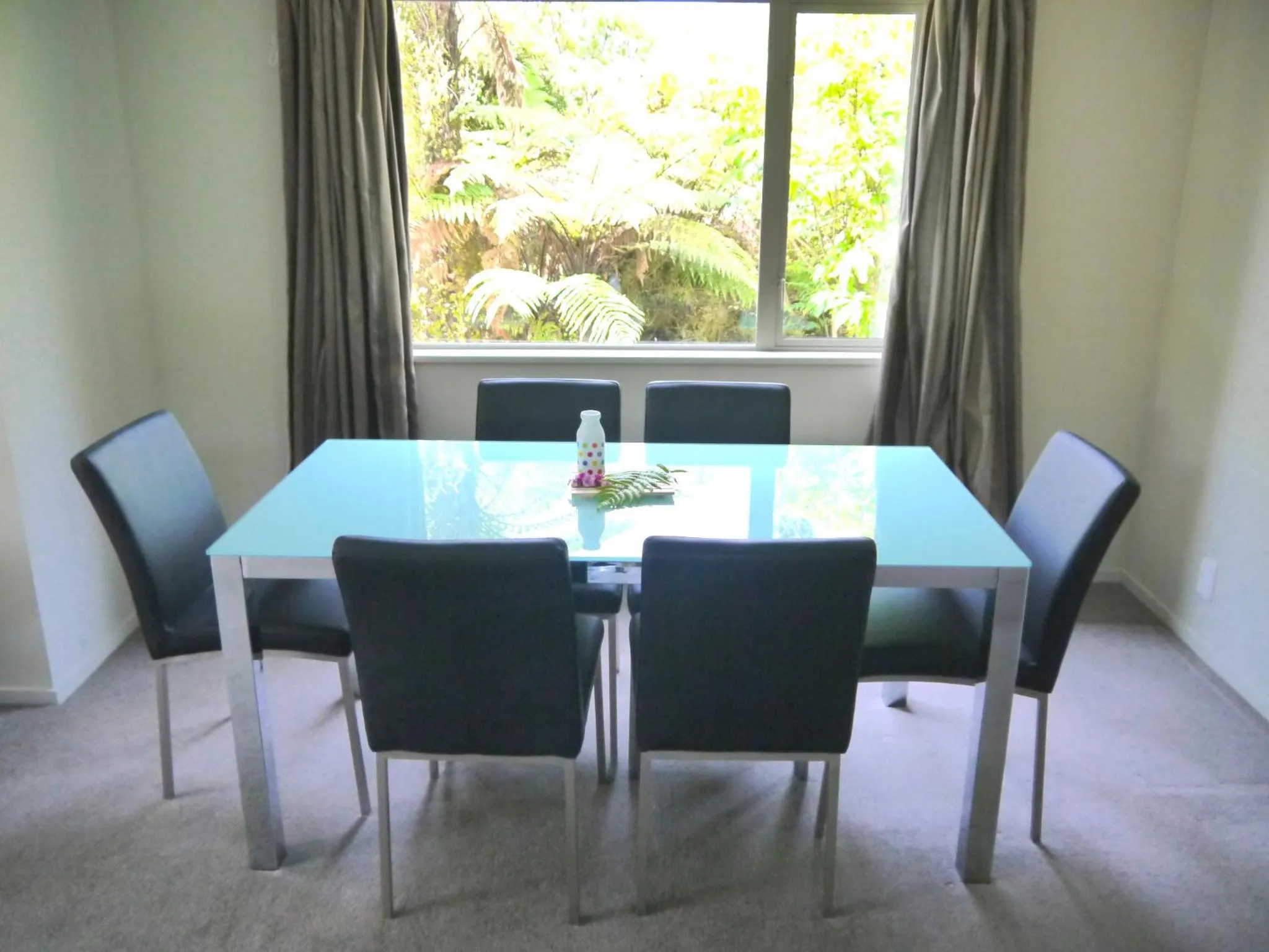 Dining area in Franz Josef Treetops