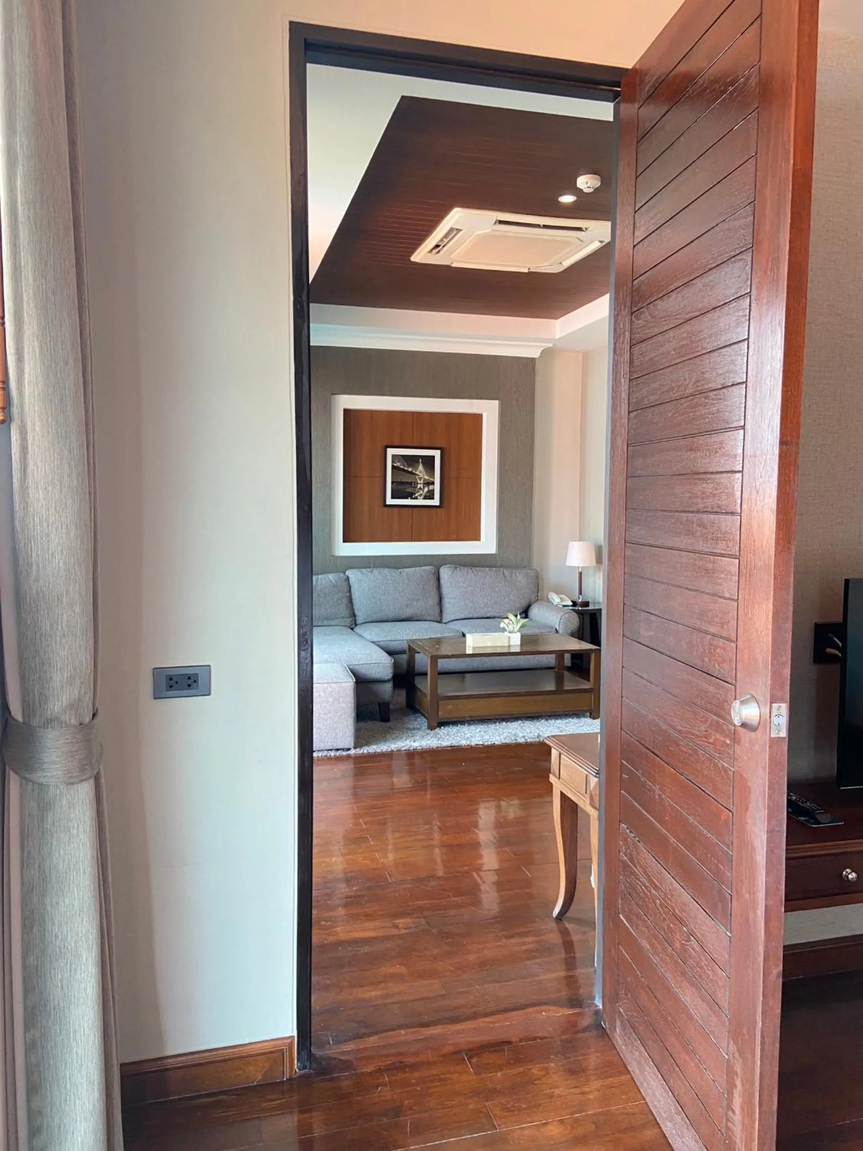 Yotaka Bangkok Hotel