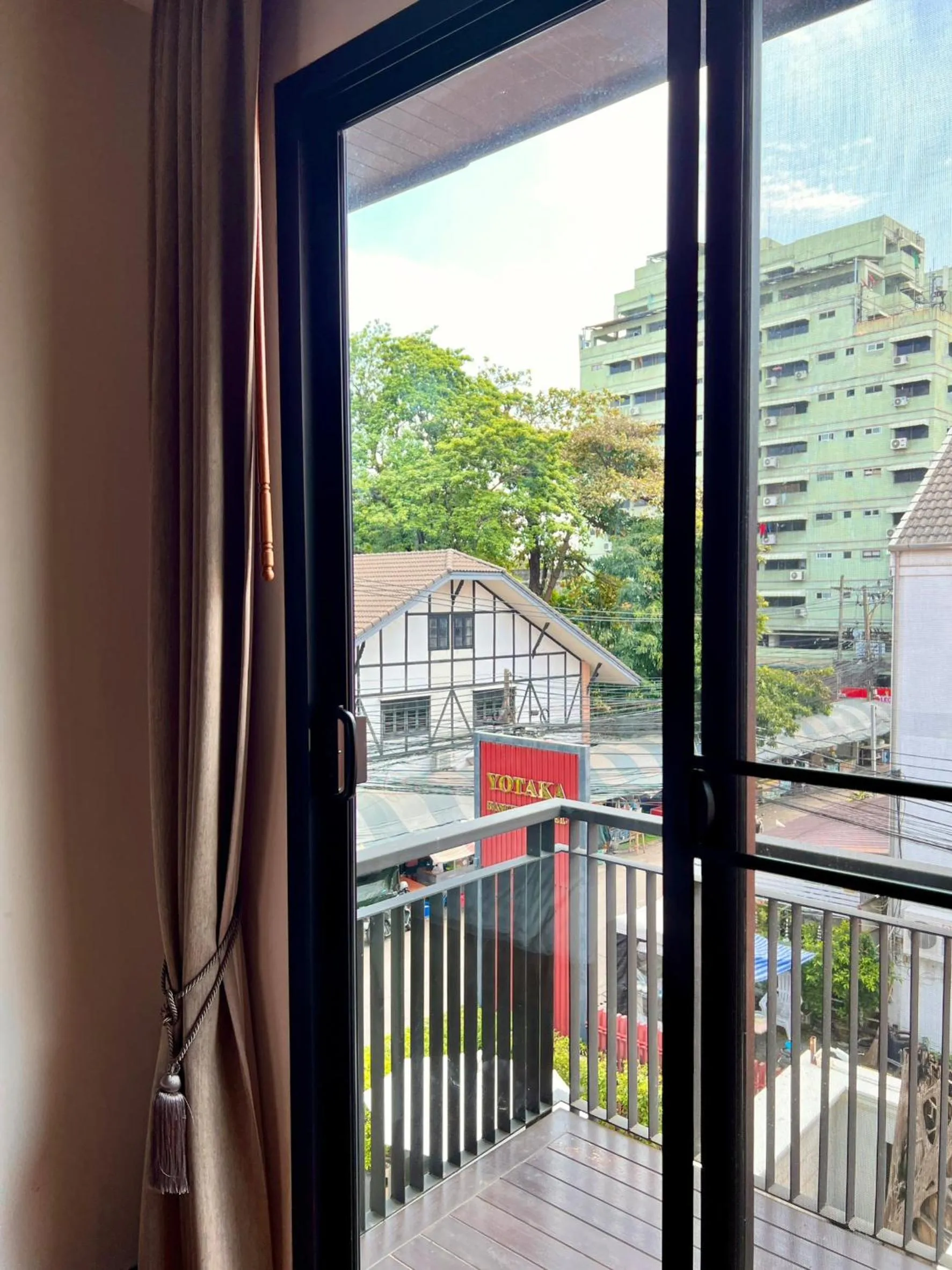 Yotaka Bangkok Hotel