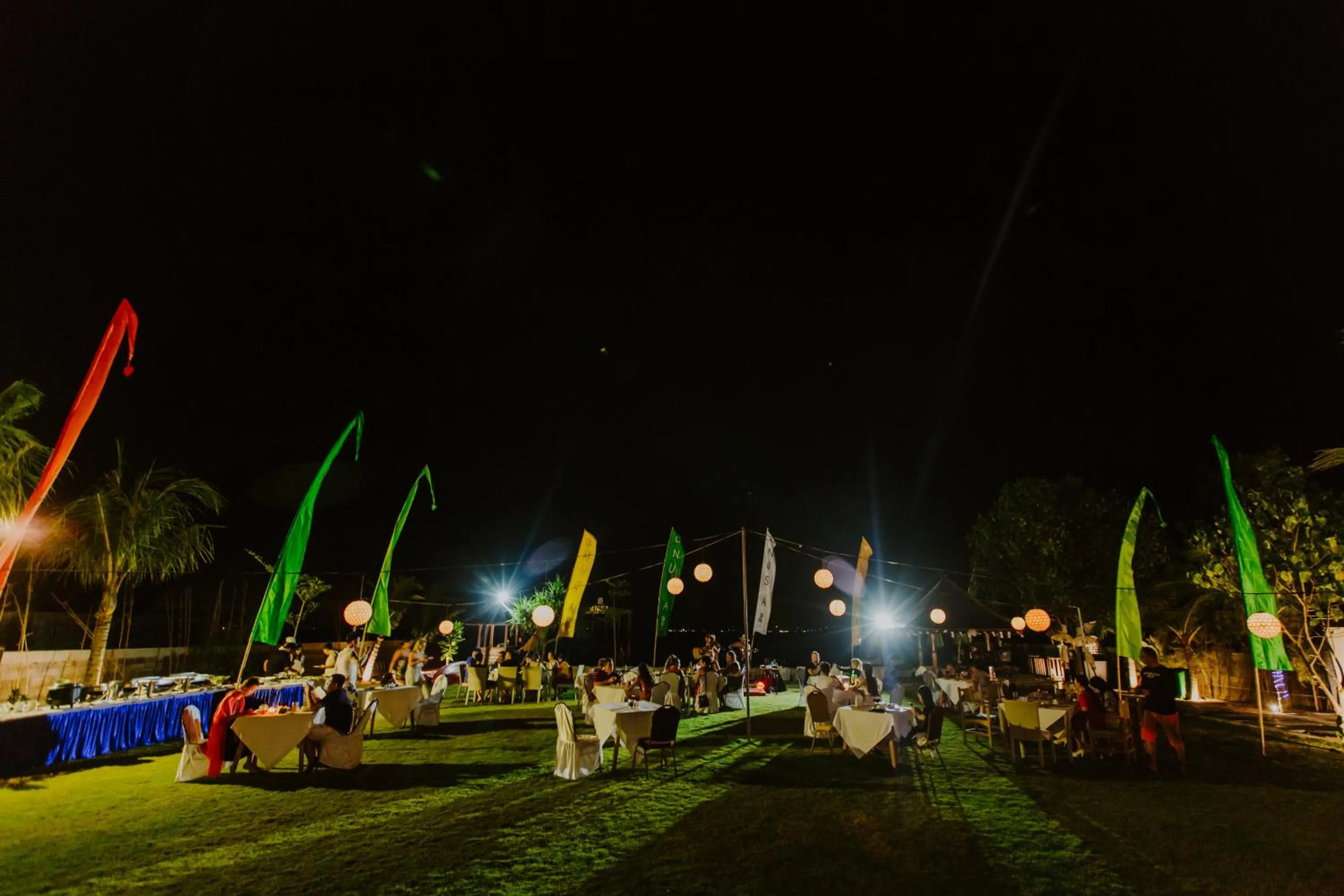 Garden in d'Nusa Beach Club and Resort