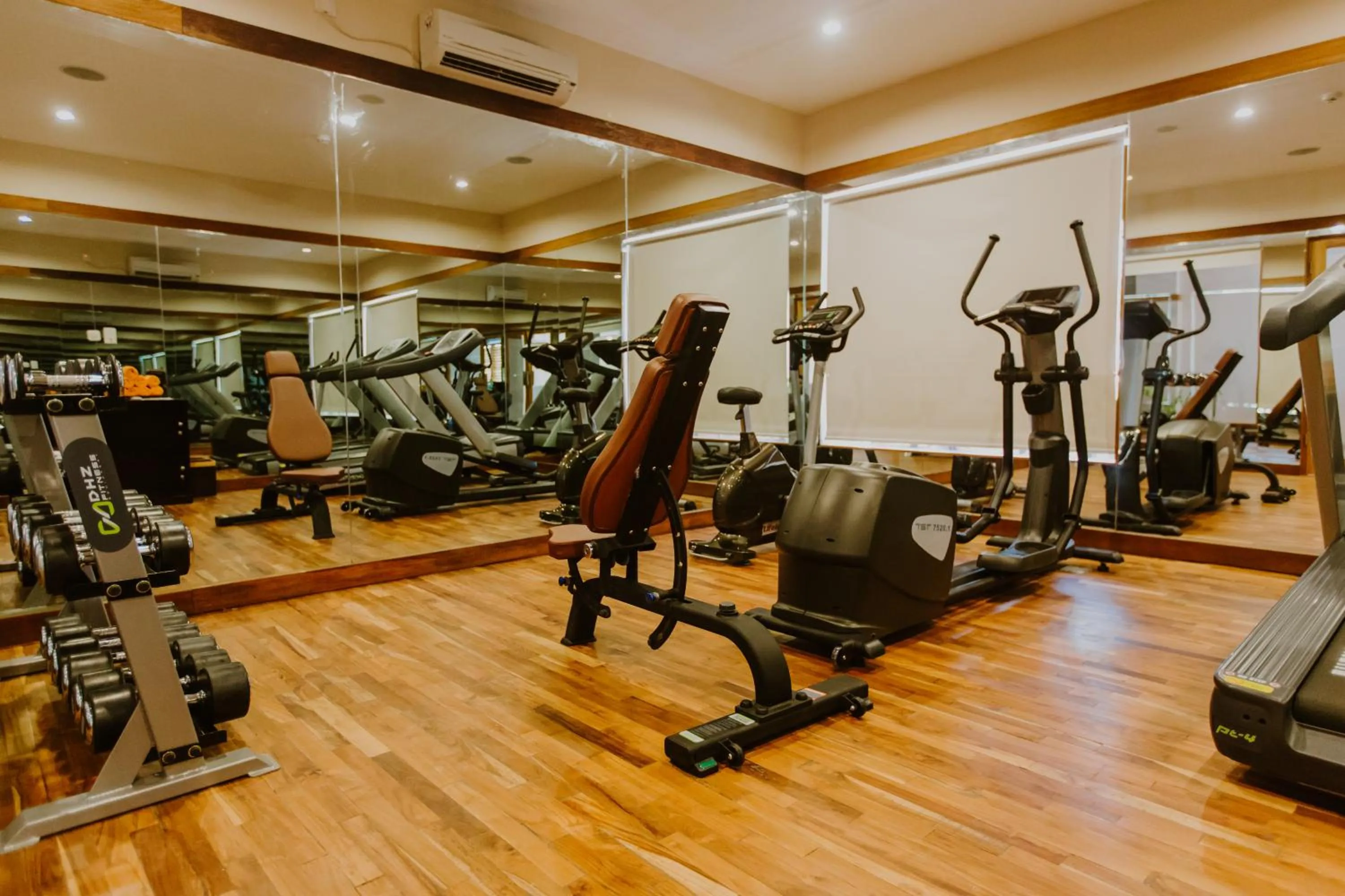Fitness centre/facilities in d'Nusa Beach Club and Resort