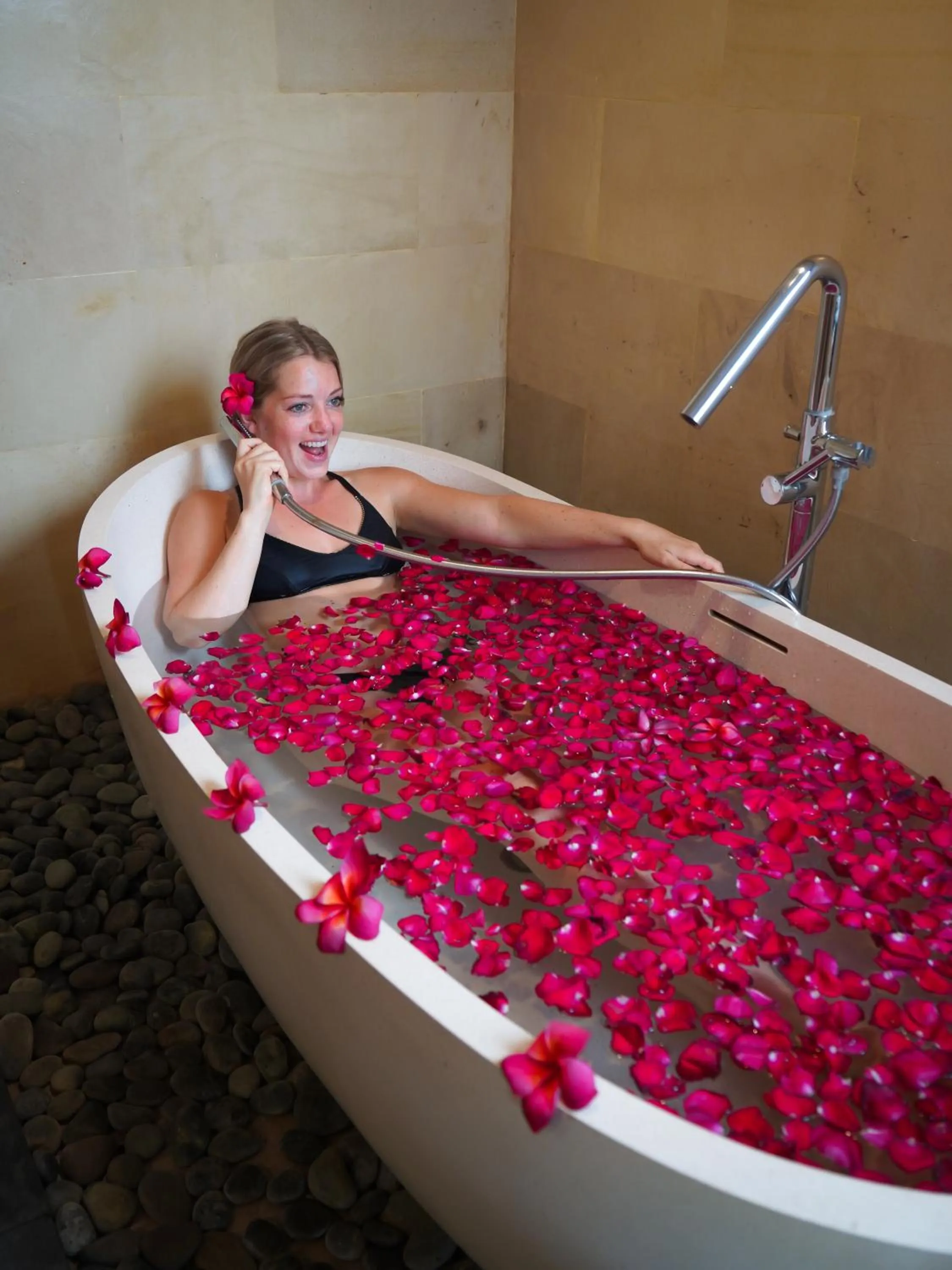 Bathroom in d'Nusa Beach Club and Resort