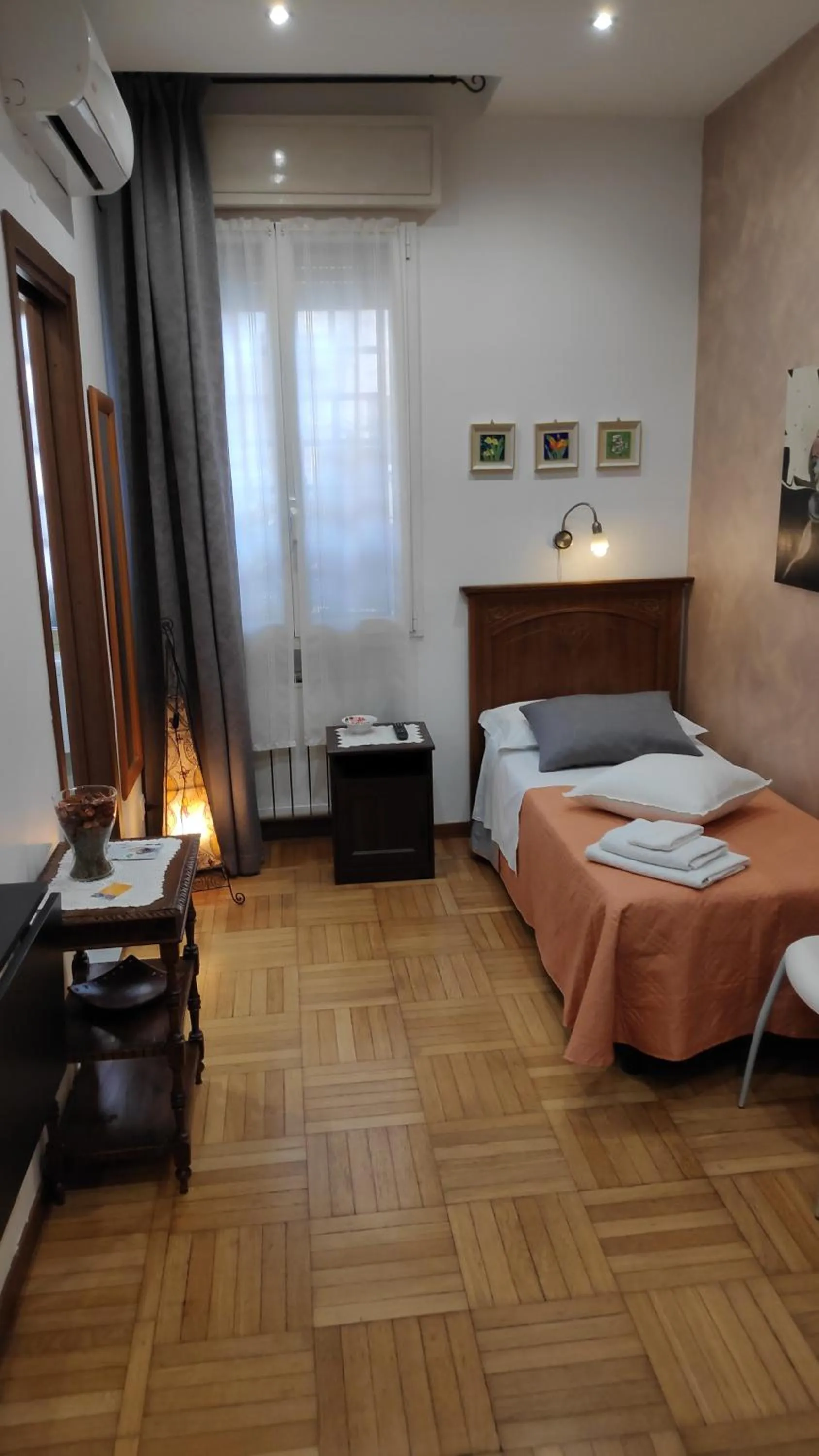 Bed in Bed & Breakfast CENTRALE