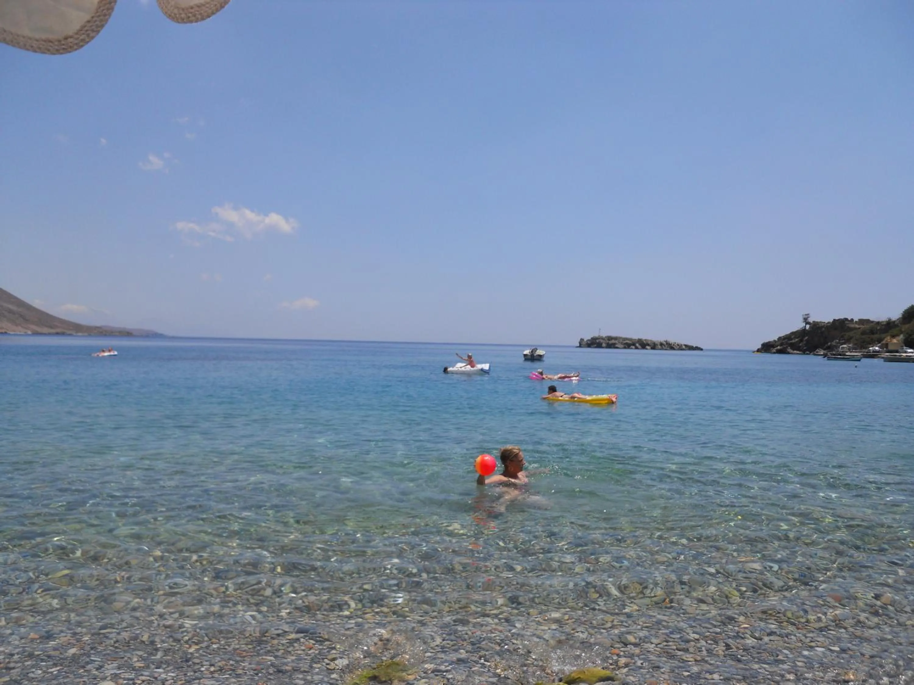 Beach in Daskalogiannis Hotel
