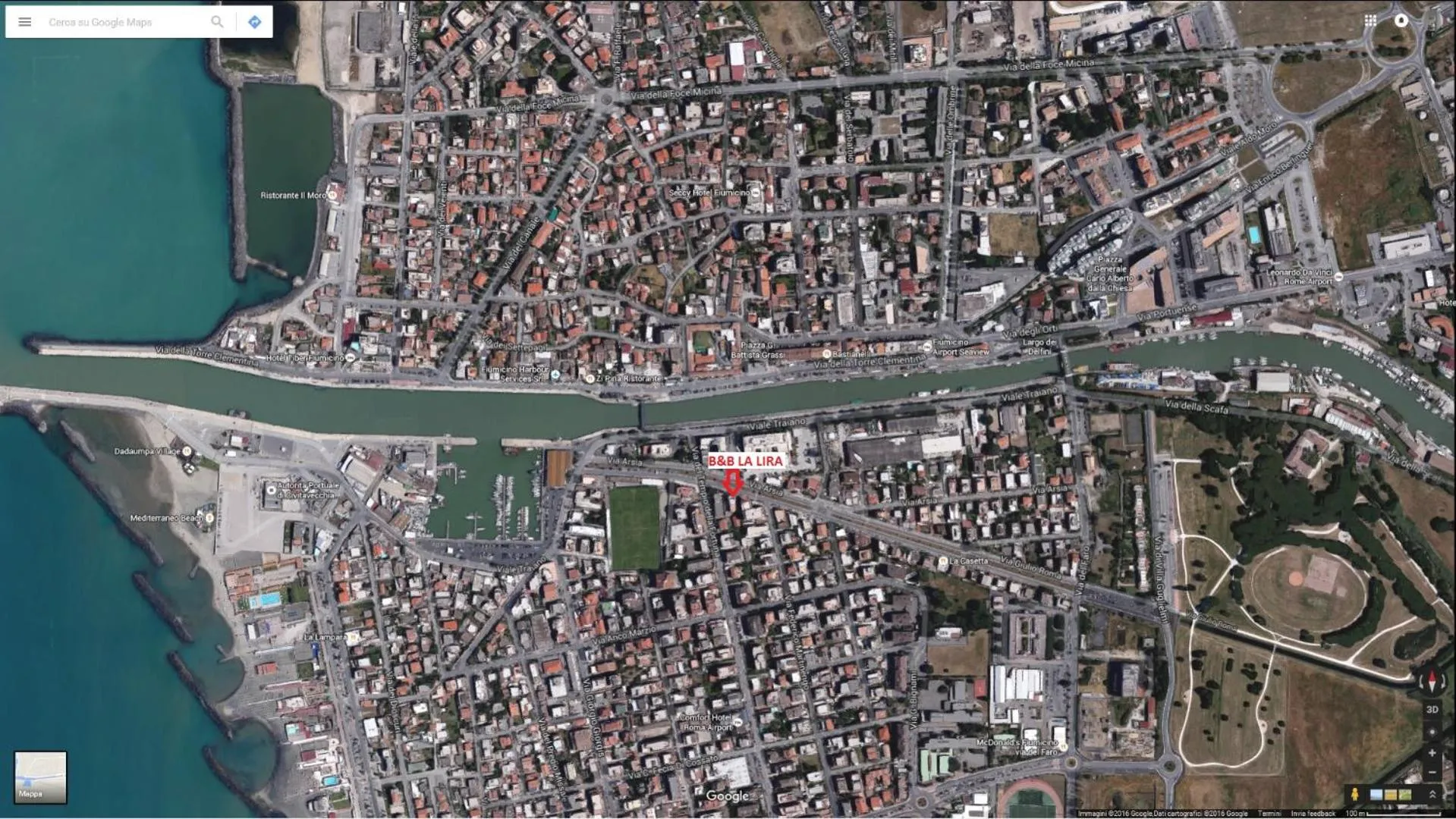 Text overlay in La Lira