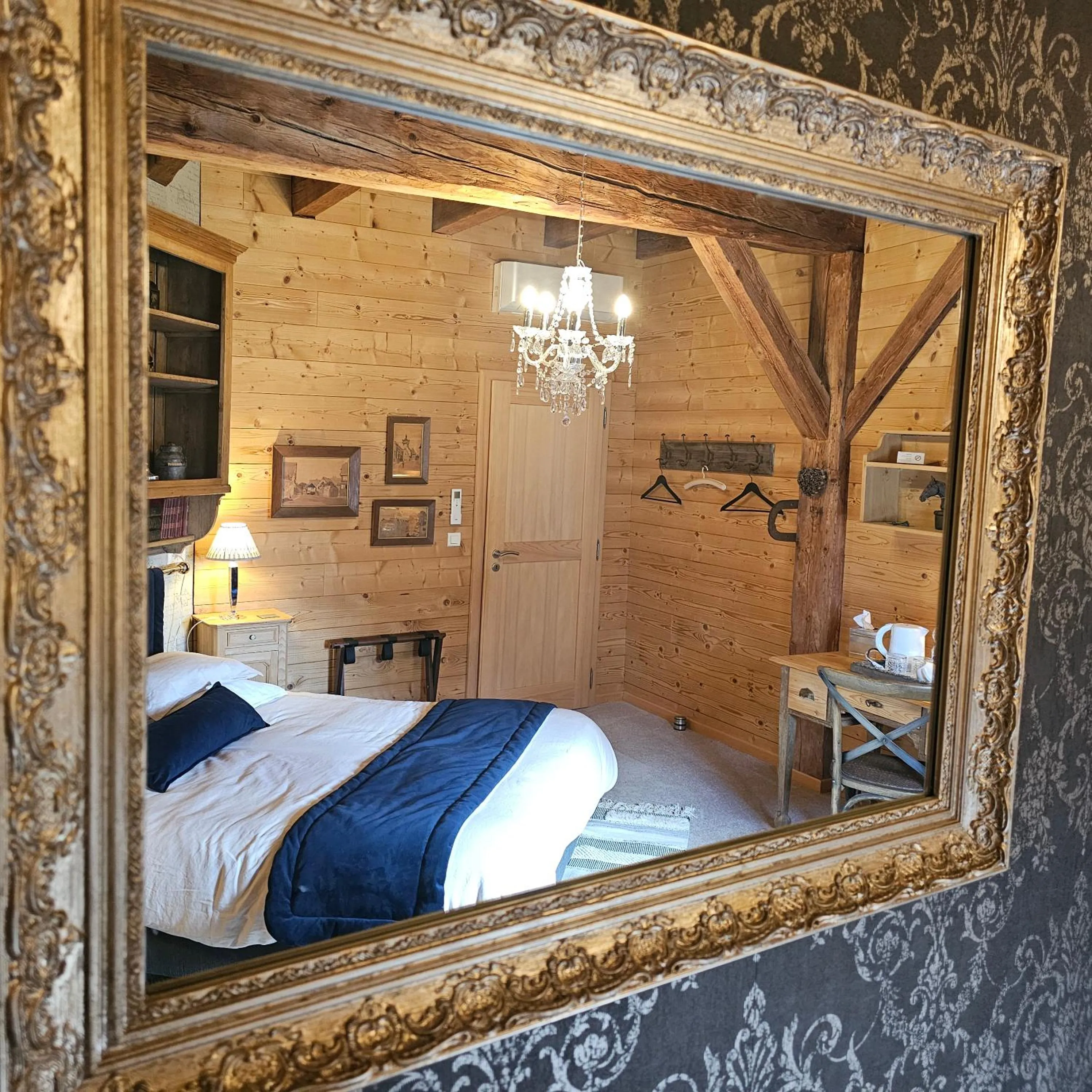 Bed in La Grange du couvent B&B