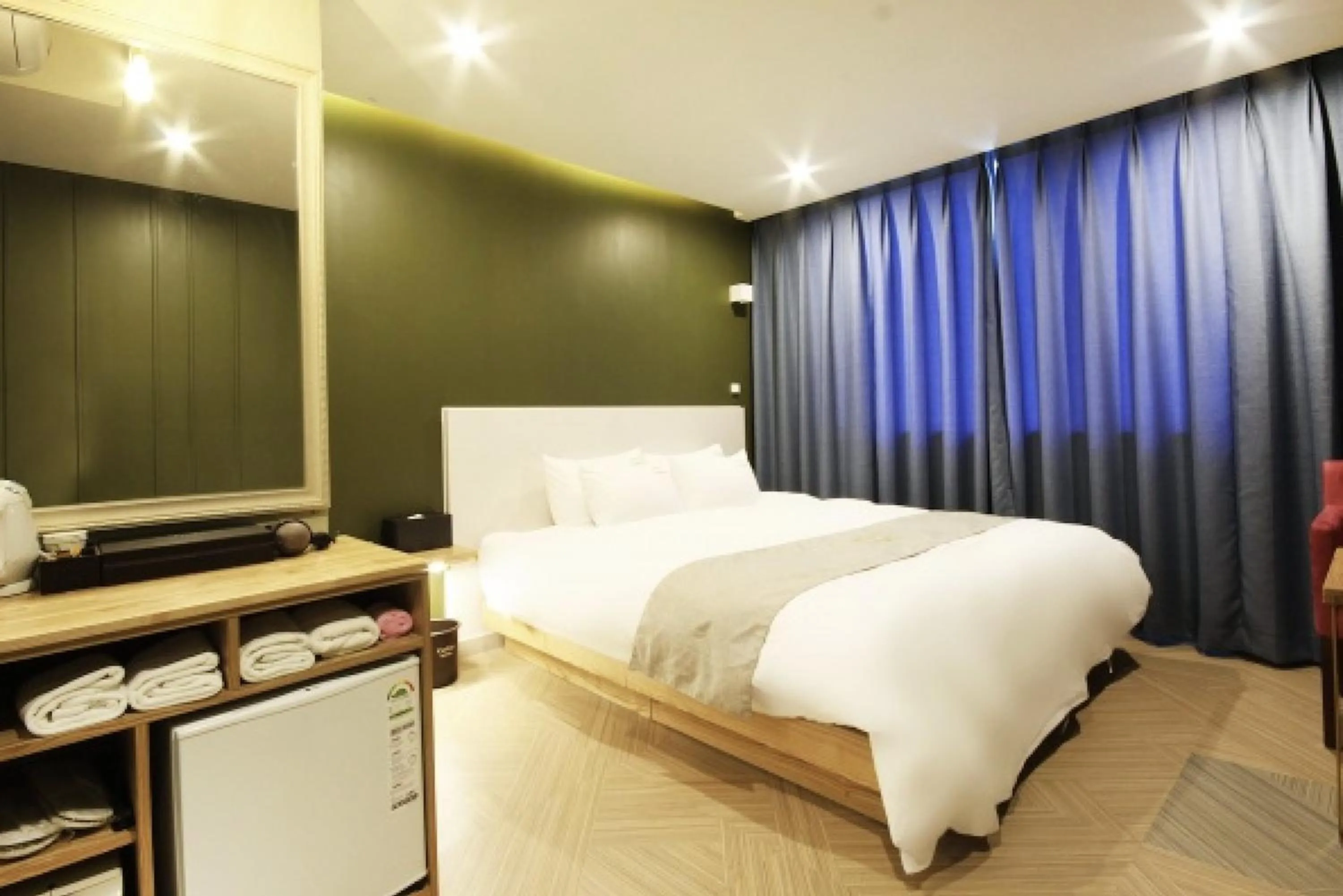 Bedroom in Busan Carino Hotel