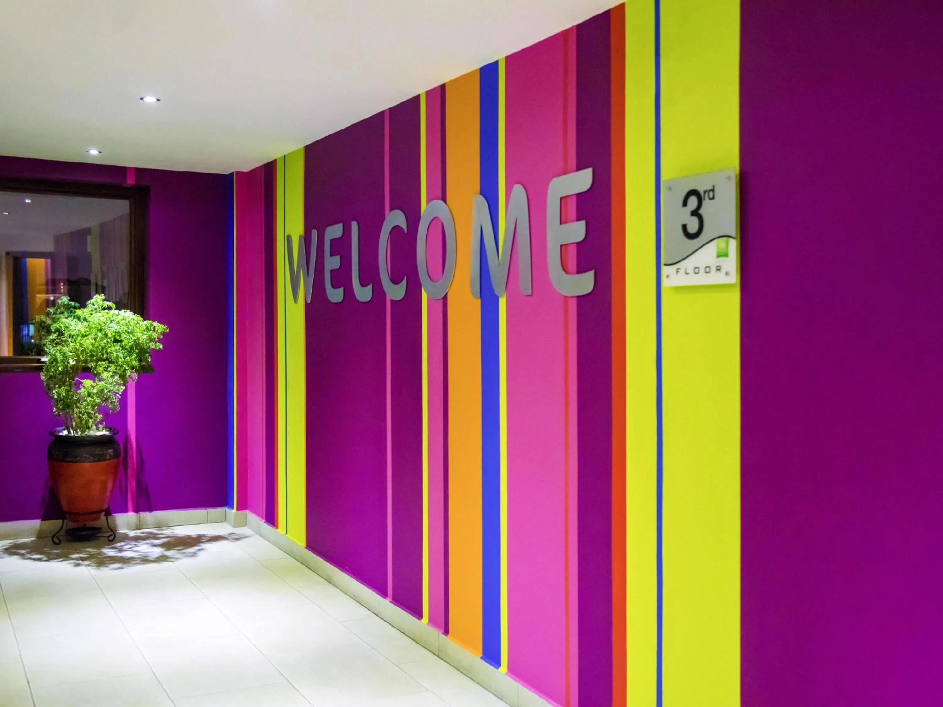 Bedroom in Ibis Styles Accra Airport