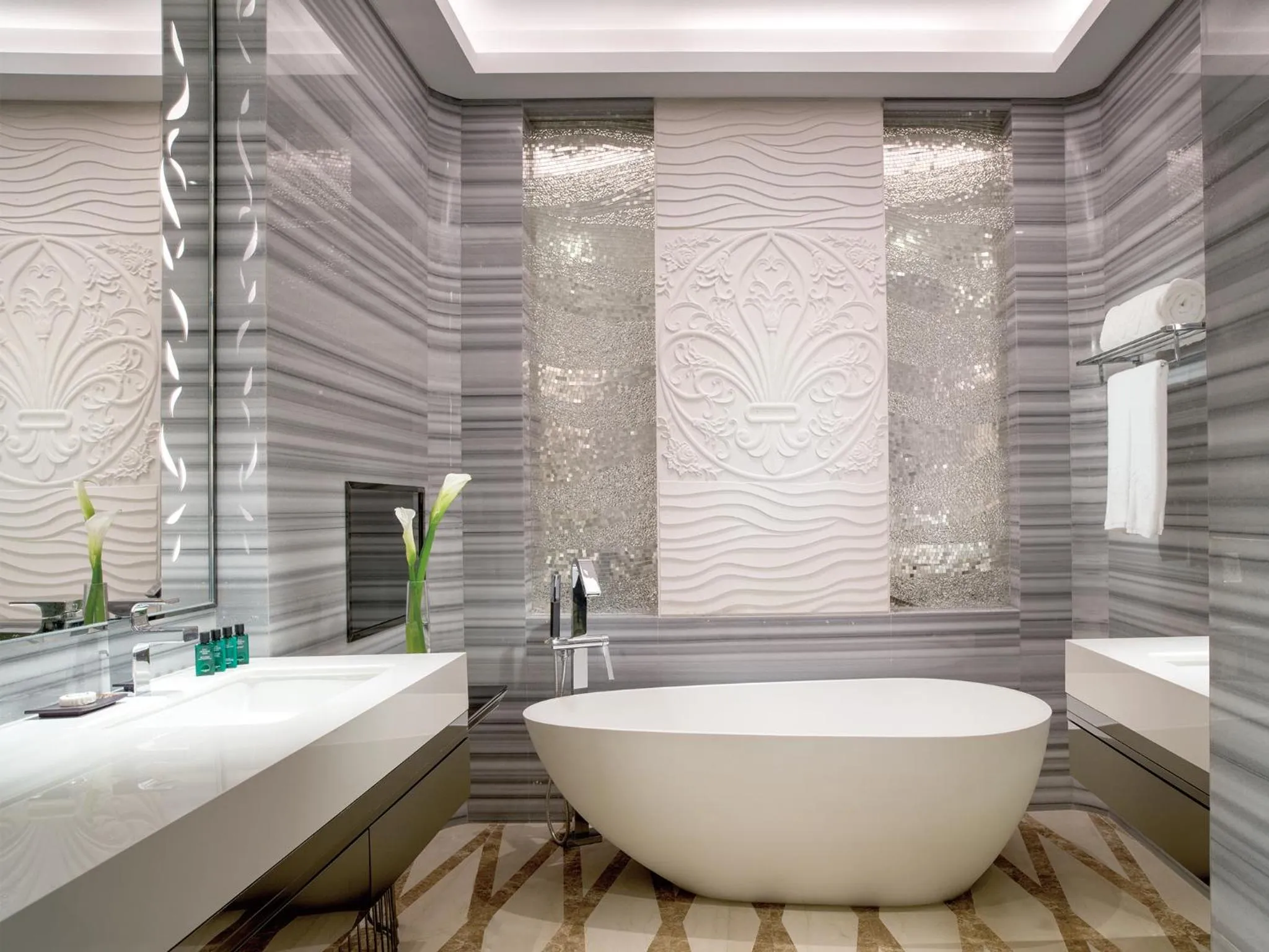 Shower in Sofitel Lianyungang Suning