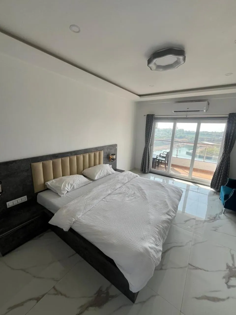 Bed in Silver Spring Resort