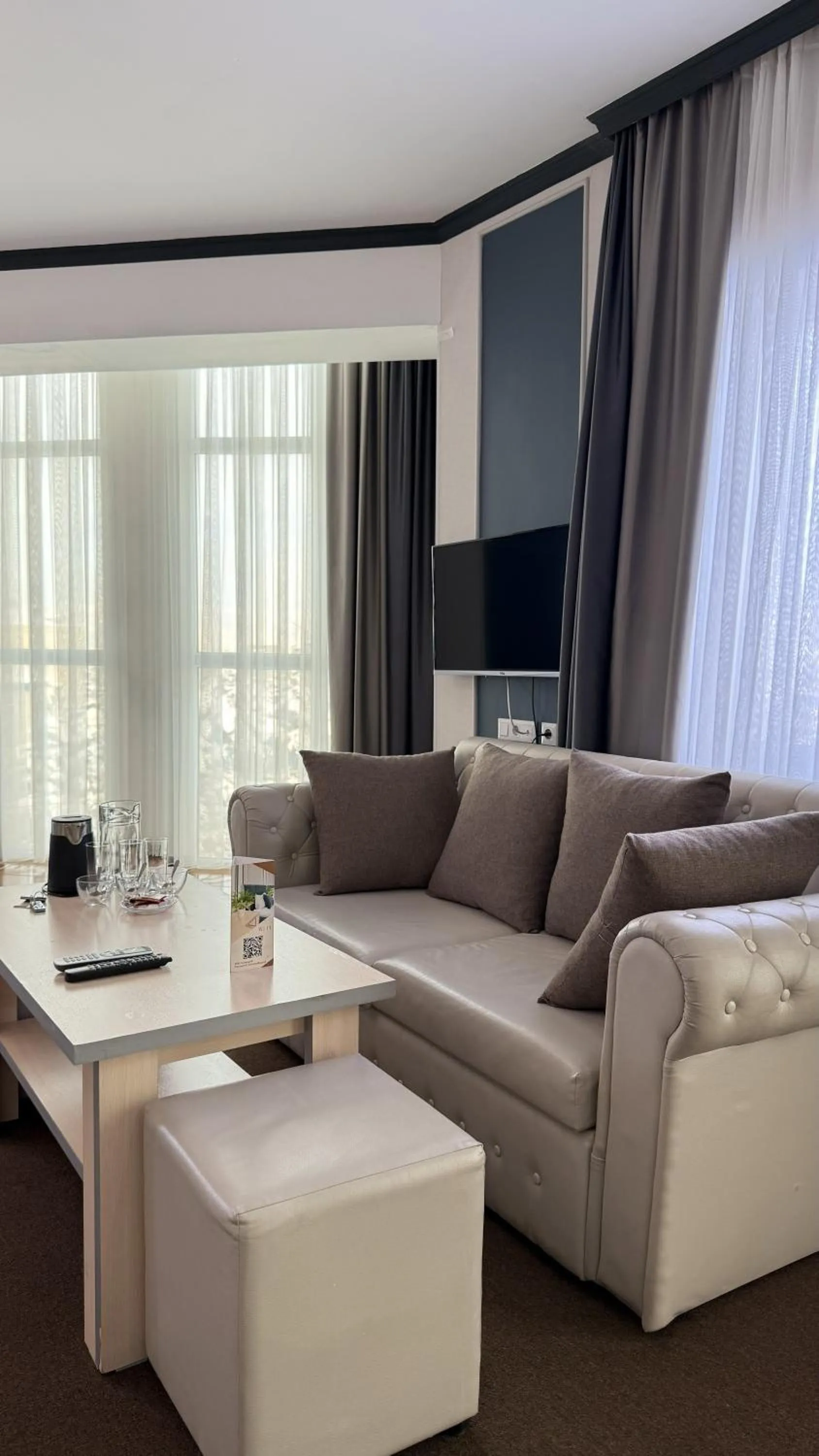 TV and multimedia in Caravan Hotel