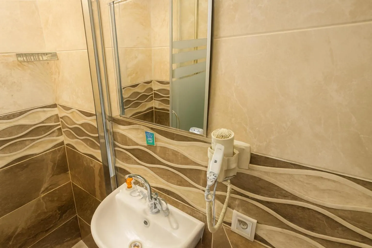 Shower in Lion Stone Hotel