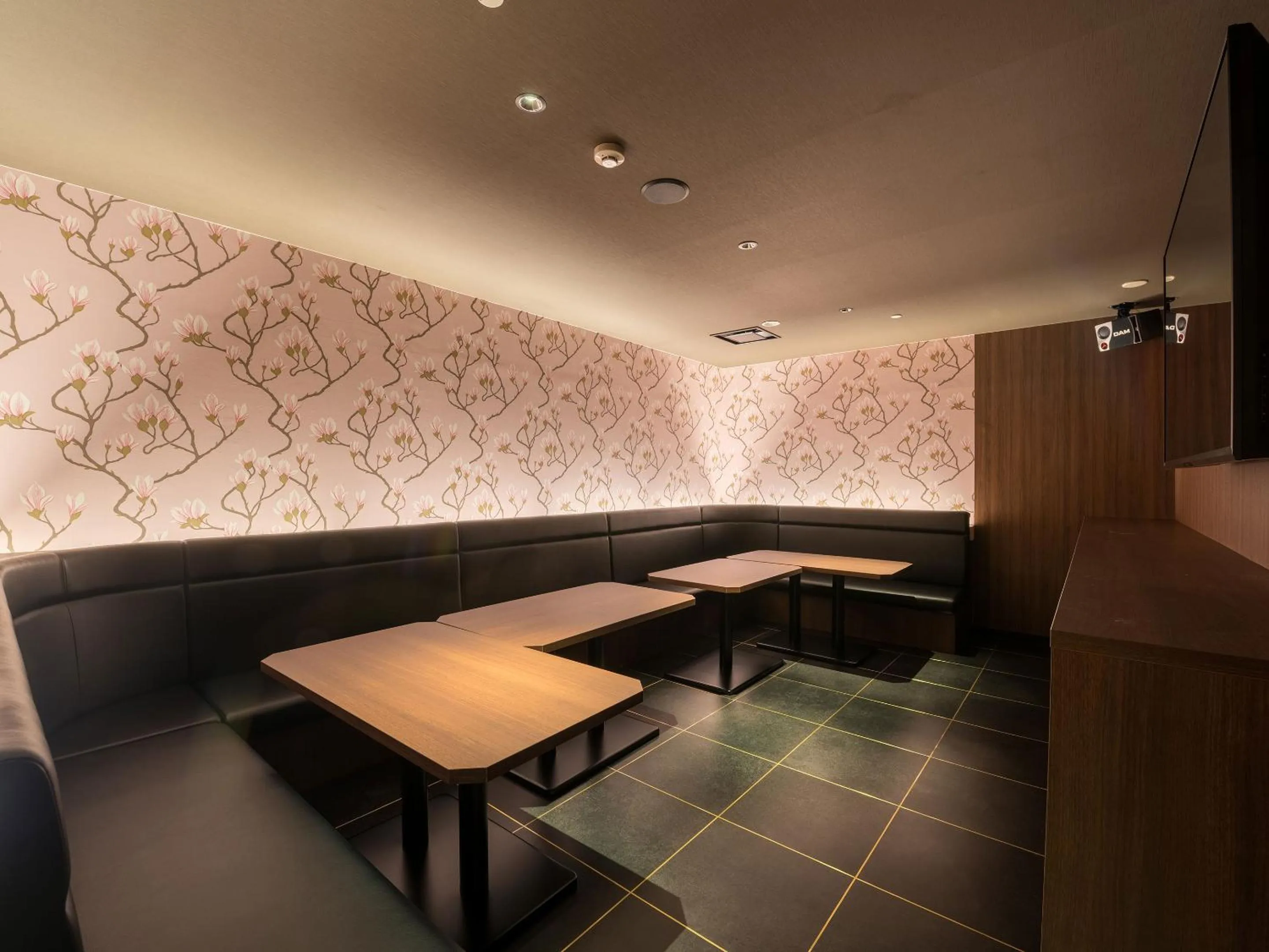 Area and facilities in Urabandai Lake Resort Goshiki no Mori