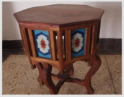 Decorative detail in Riverman Hotel