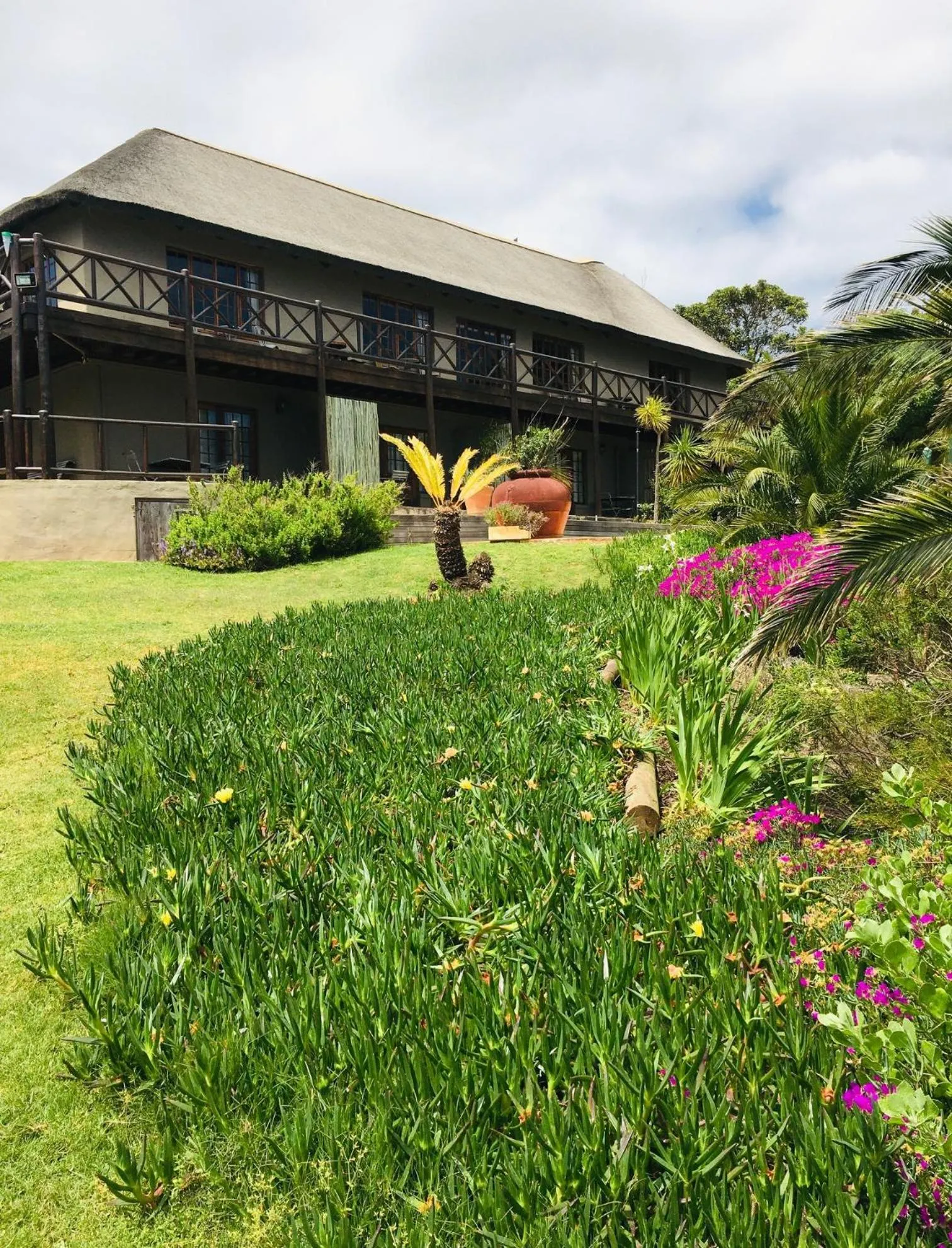 Property building in Wild Rose Country Lodge