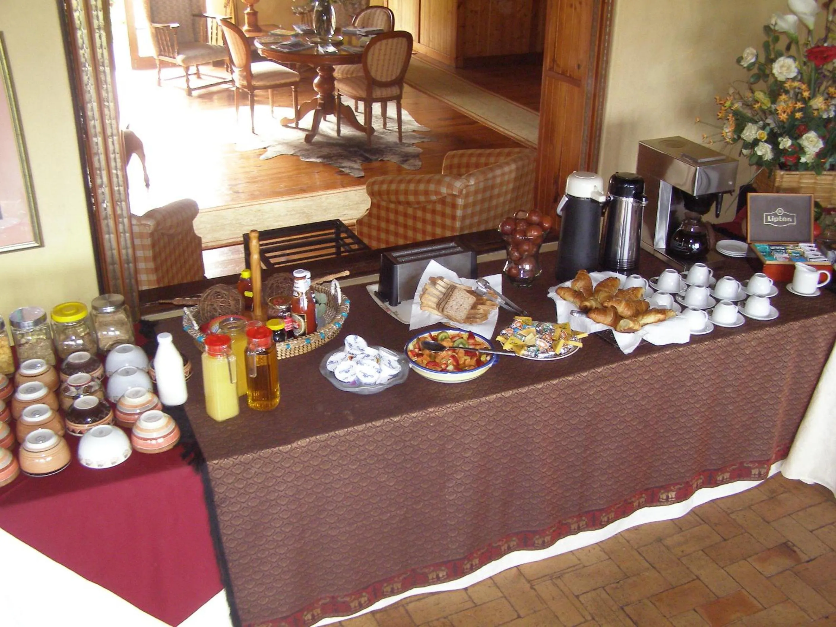 Restaurant/places to eat in Wild Rose Country Lodge